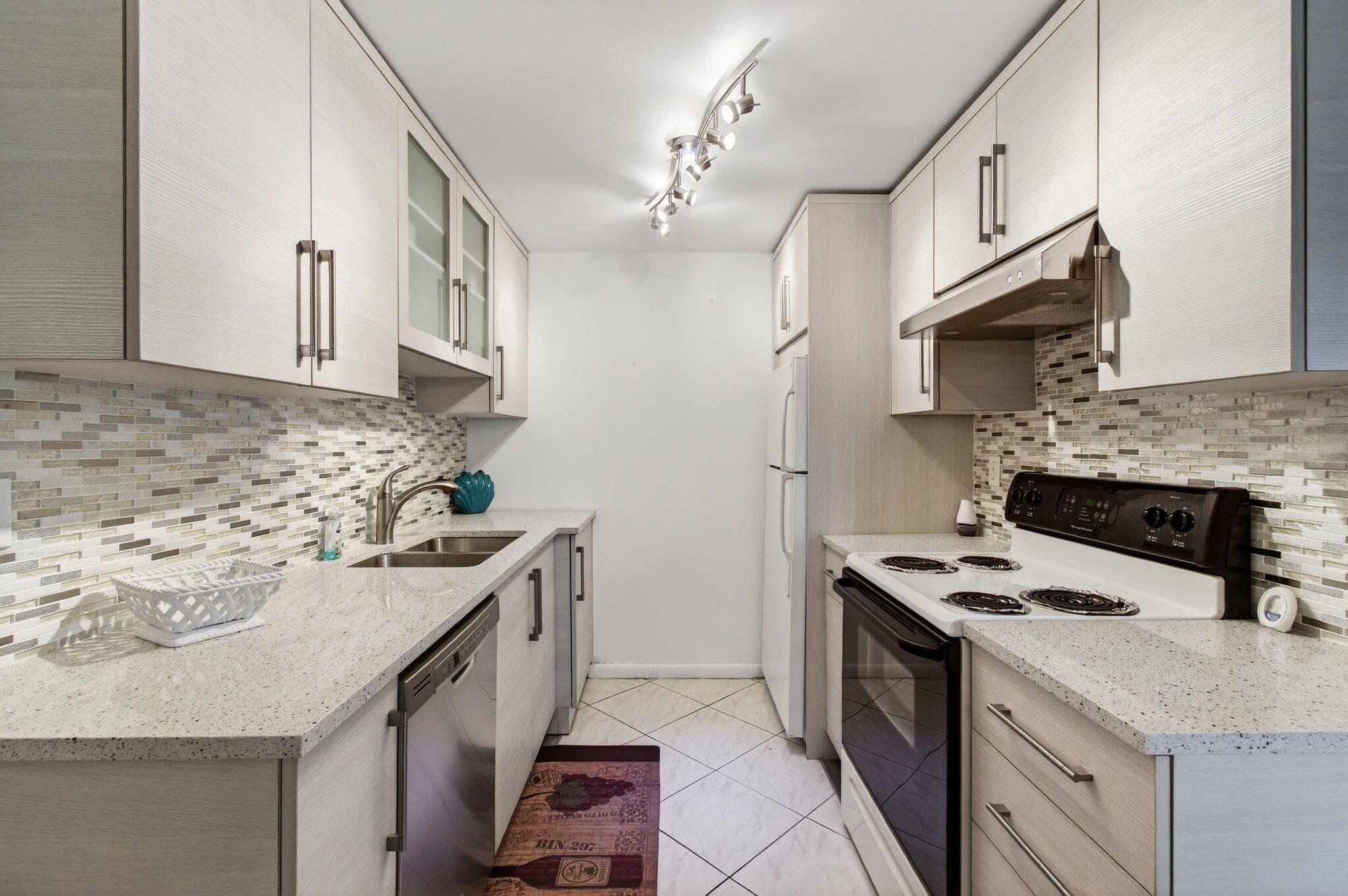 2070 Guildford D, Boca Raton, FL 33434 — photo 17 of 83