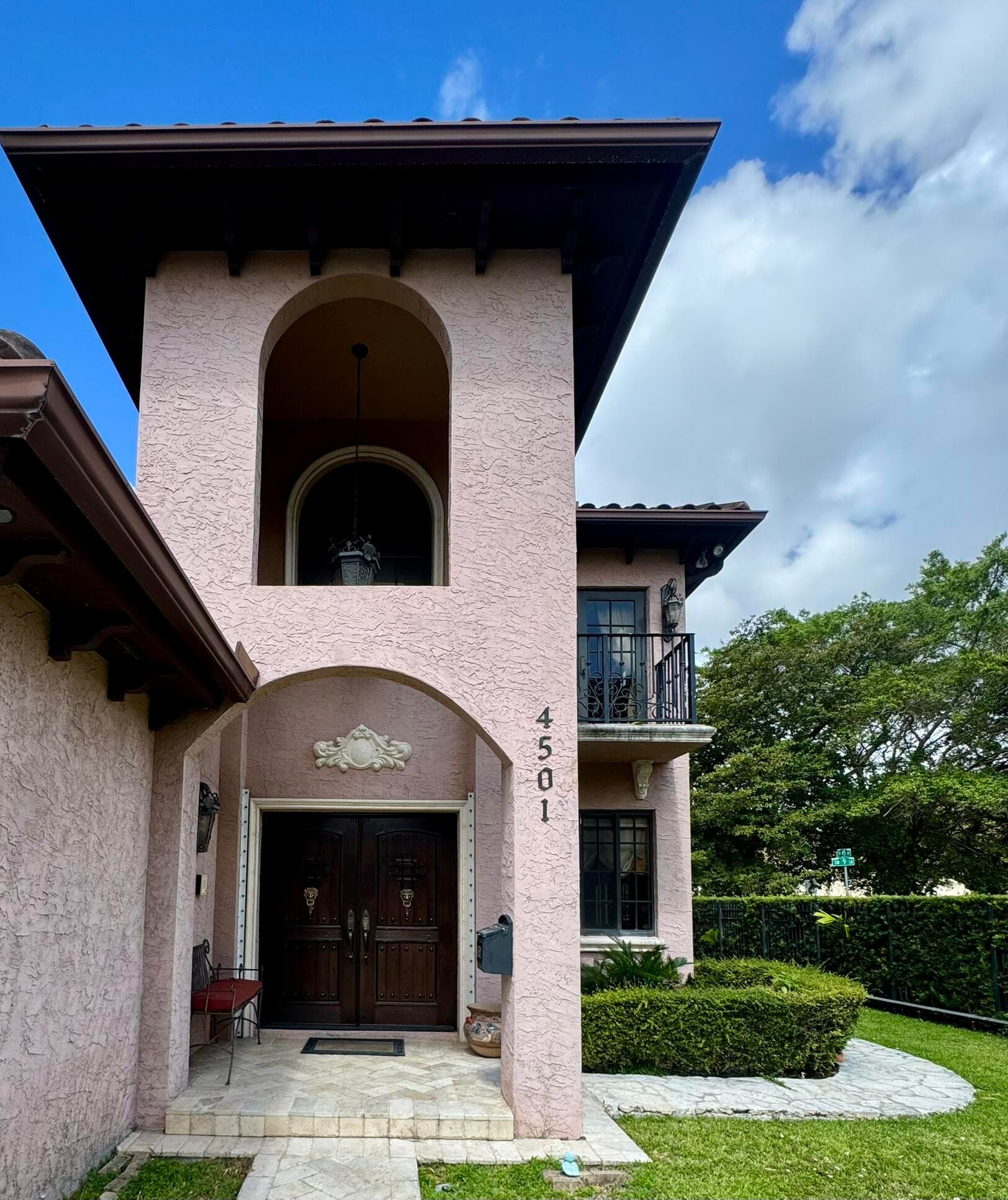 4501 SW 10th Street, Miami, FL 33134 — photo 4 of 41