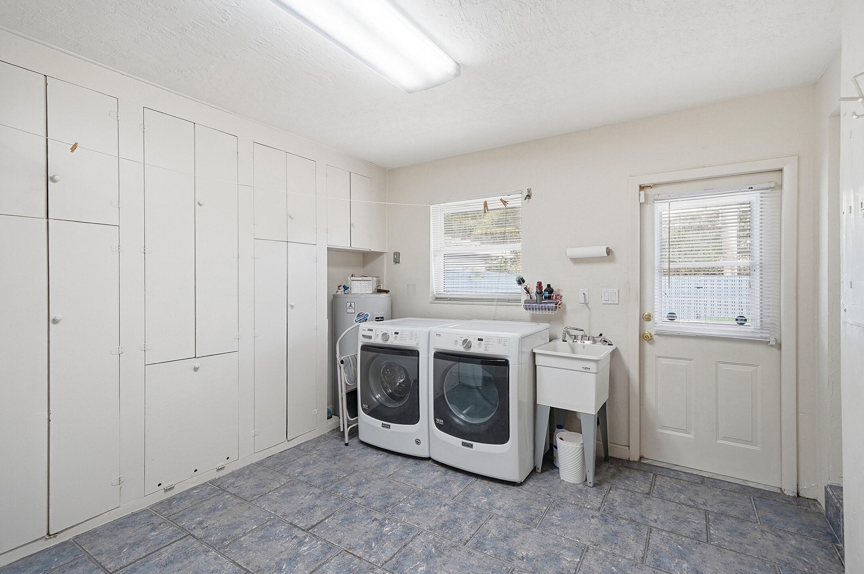 707 N Northlake Drive, Hollywood, FL 33019 — photo 40 of 67