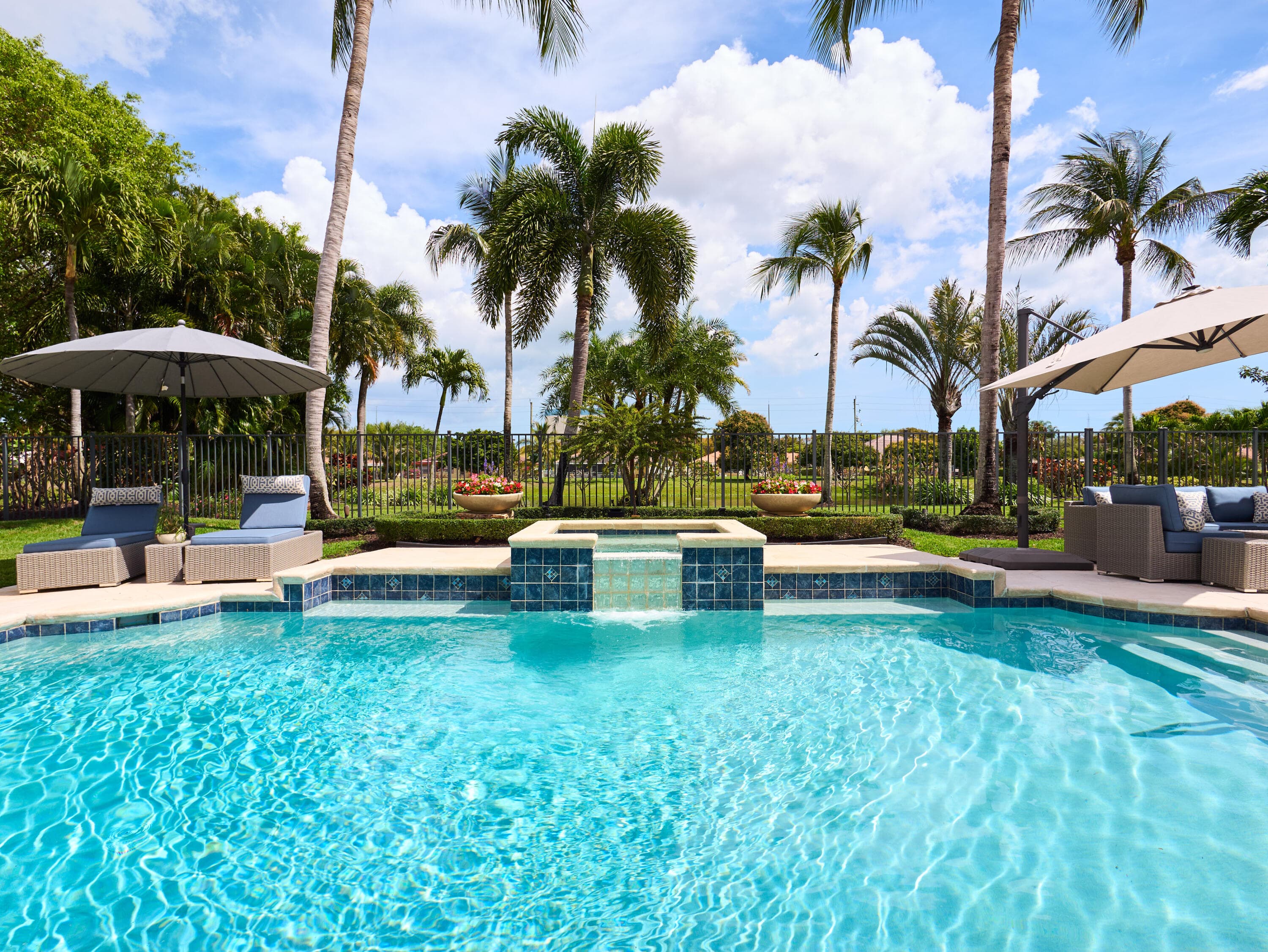 3700 Embassy Drive, West Palm Beach, FL 33401 — photo 3 of 40