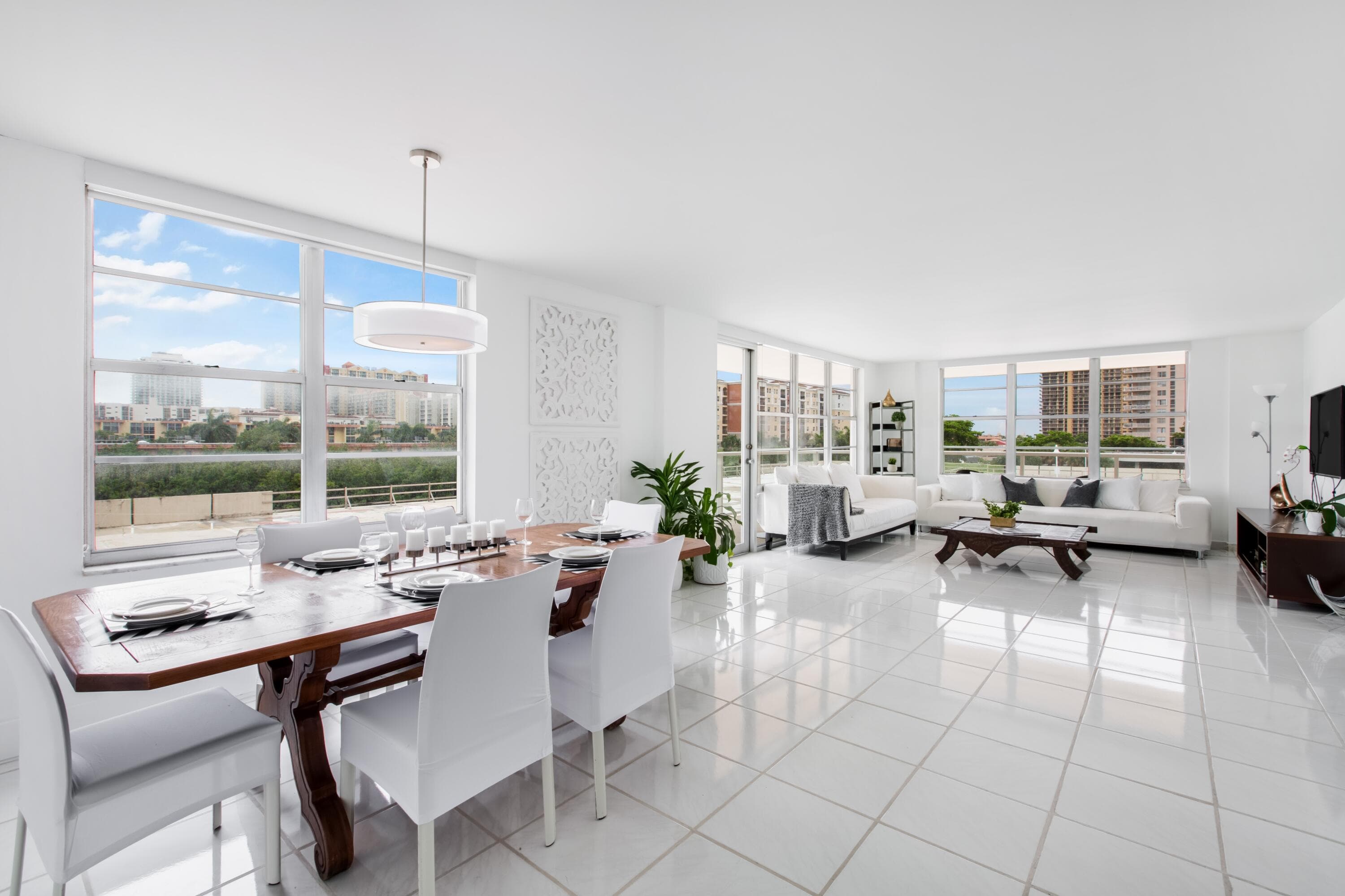 230 174th Street 414, Sunny Isles Beach, FL 33160 — photo 1 of 2