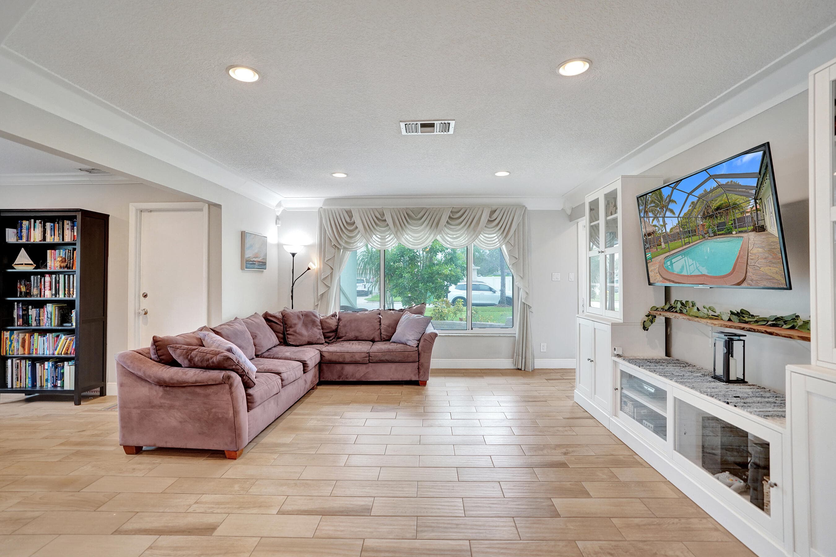 6984 NW 4th Court, Margate, FL 33063 — photo 5 of 45