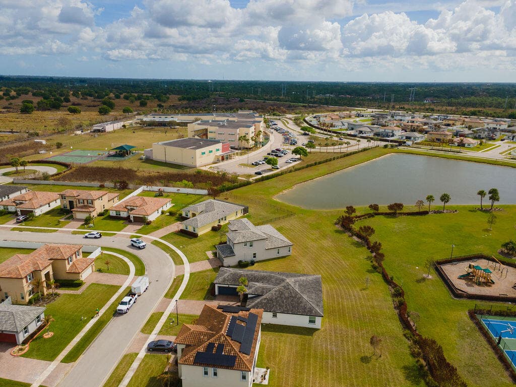 7206 NW Farnsworth Circle, Port St. Lucie, FL 34987 — photo 17 of 109
