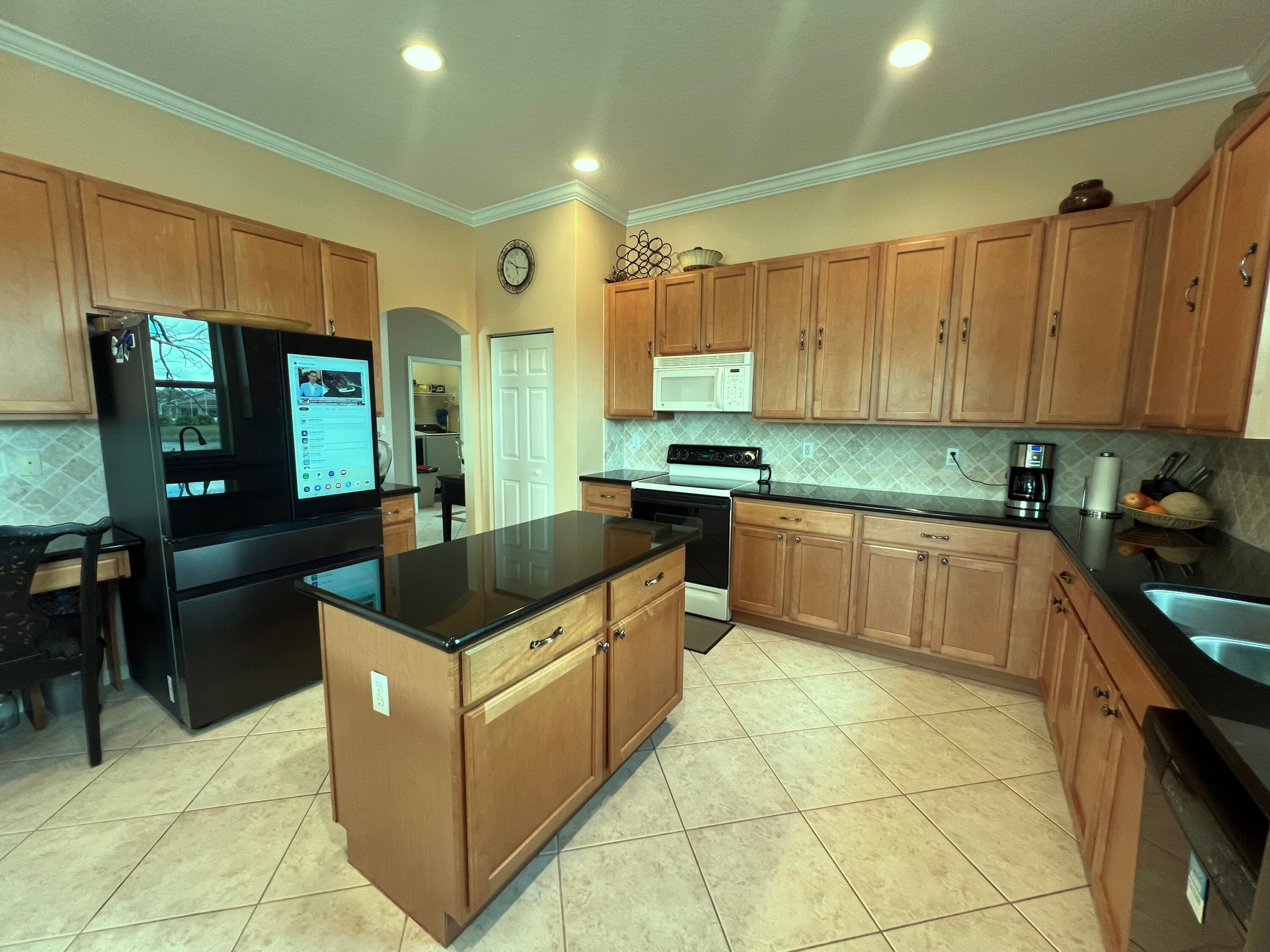 4552 N San Andros, West Palm Beach, FL 33411 — photo 12 of 46