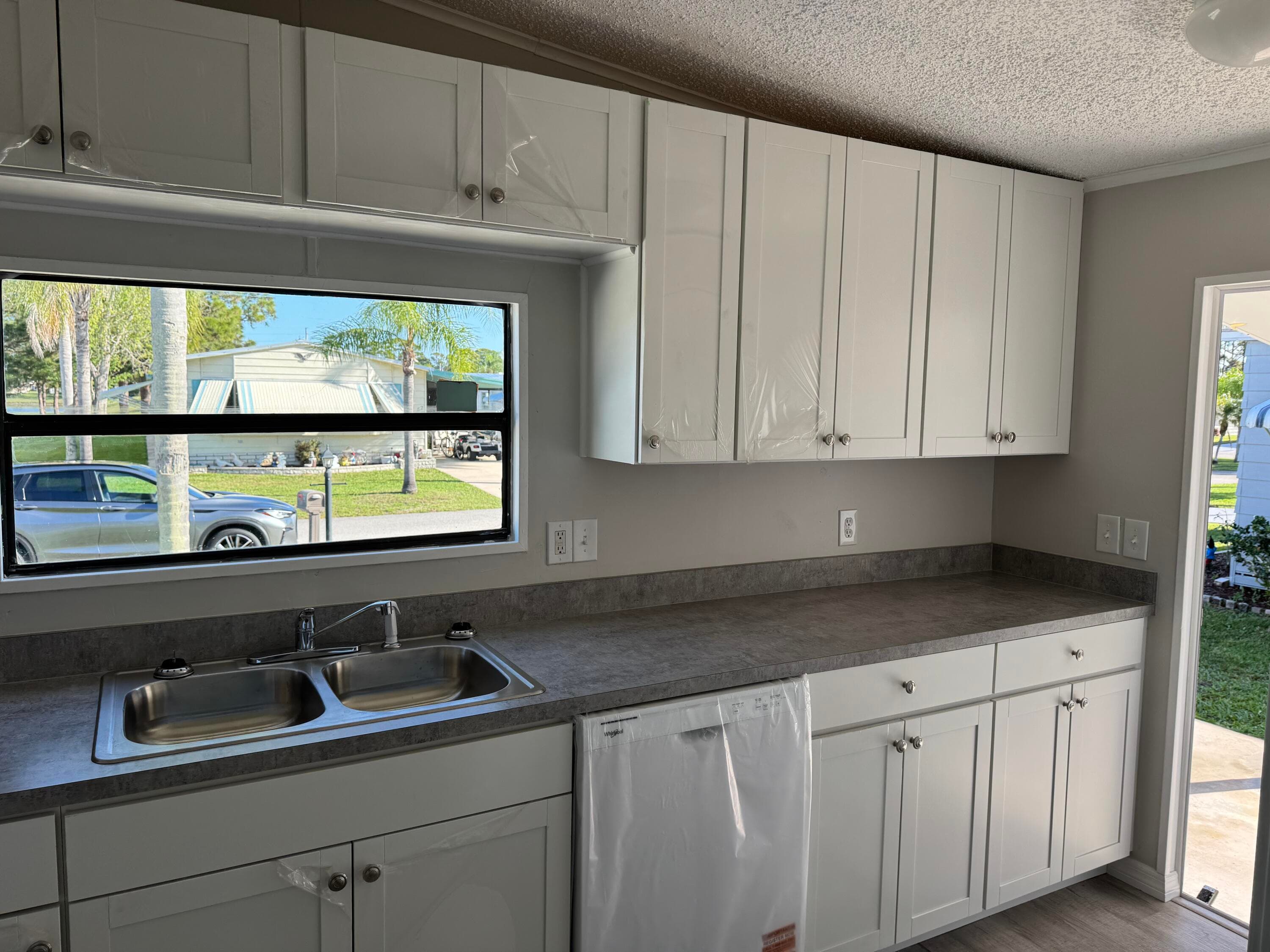 83 Flores Del Norte, Fort Pierce, FL 34951 — photo 4 of 24