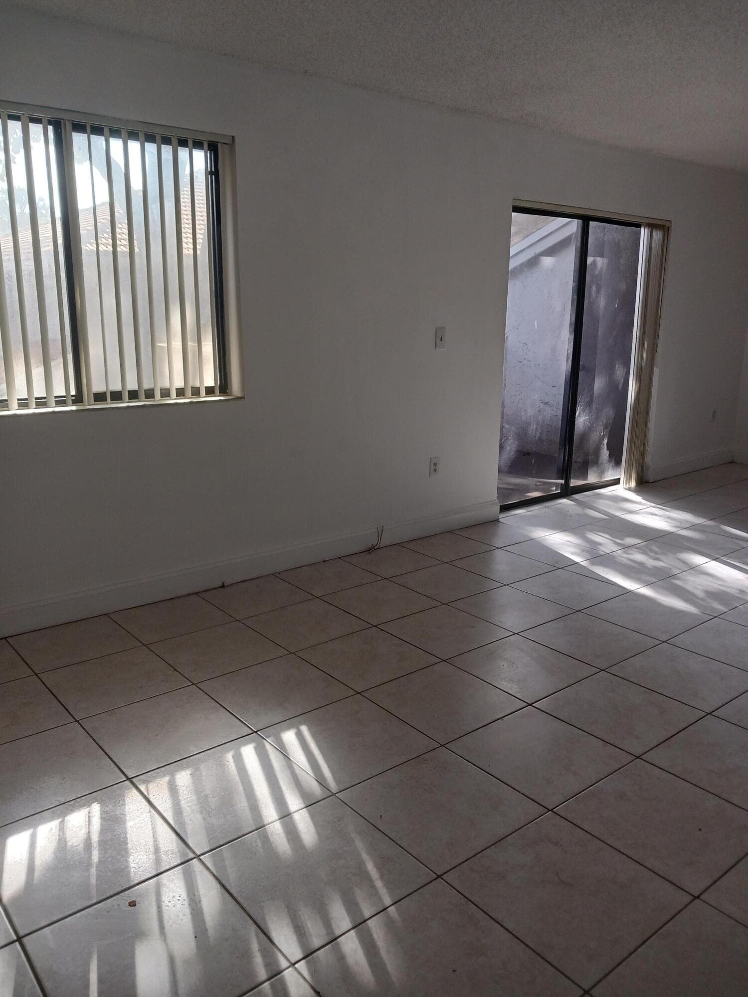 3187 Coral Lake 3187, Coral Springs, FL 33065 — photo 4 of 9