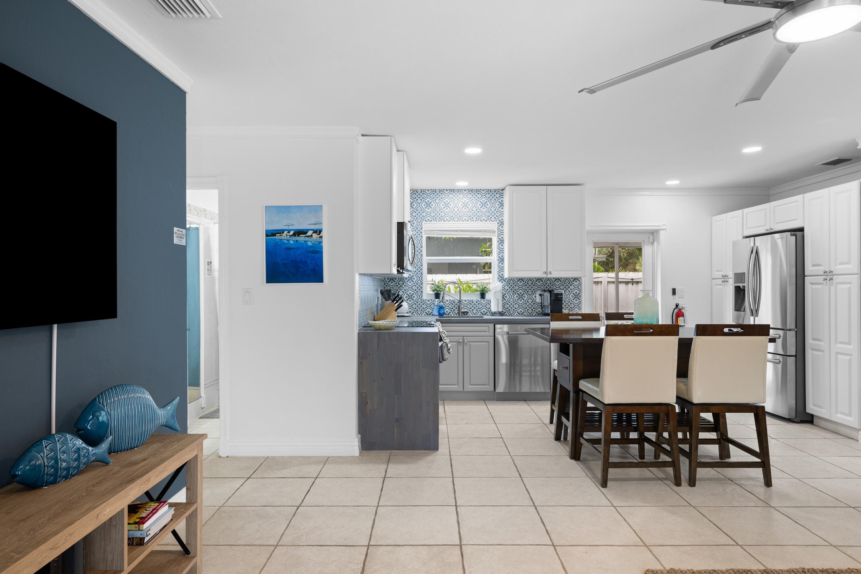 2601 NE 9th Terrace, Wilton Manors, FL 33334 — photo 3 of 37
