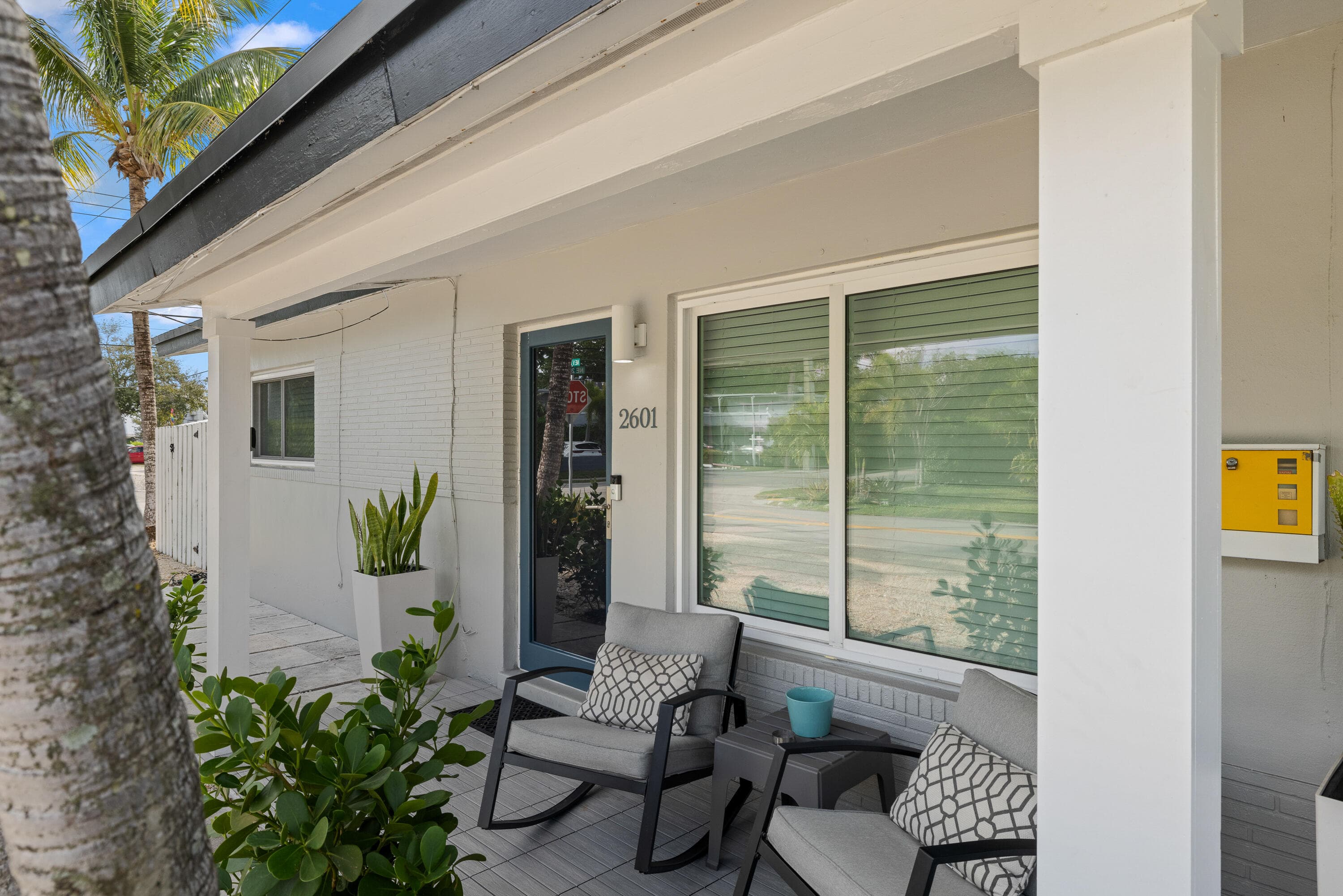 2601 NE 9th Terrace, Wilton Manors, FL 33334 — photo 2 of 37