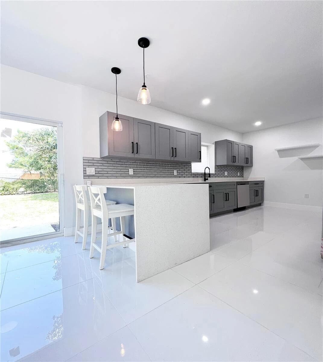 730 Alabama Avenue, Fort Lauderdale, FL 33312 — photo 1 of 59