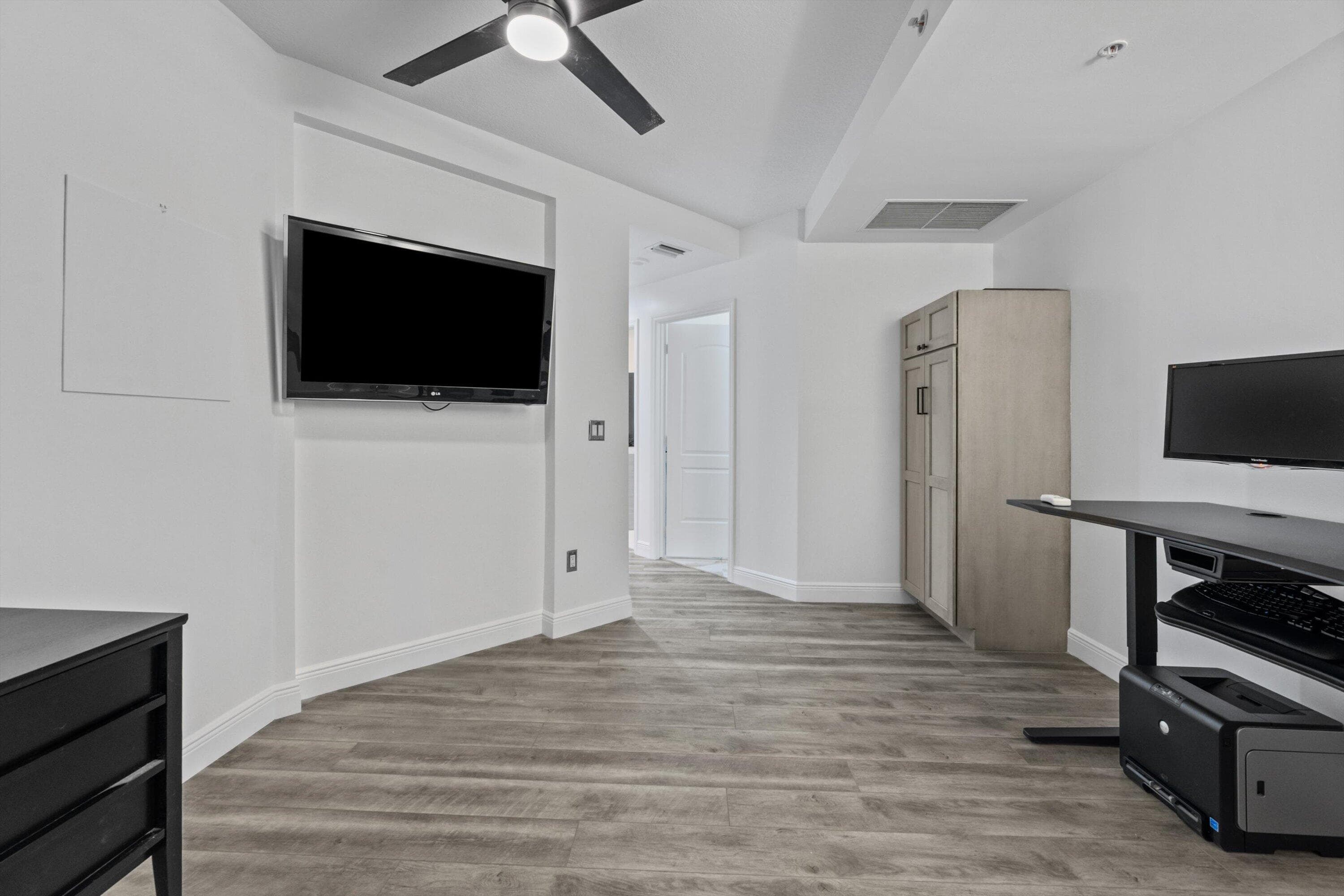 801 S Olive Avenue 615, West Palm Beach, FL 33401 — photo 17 of 32