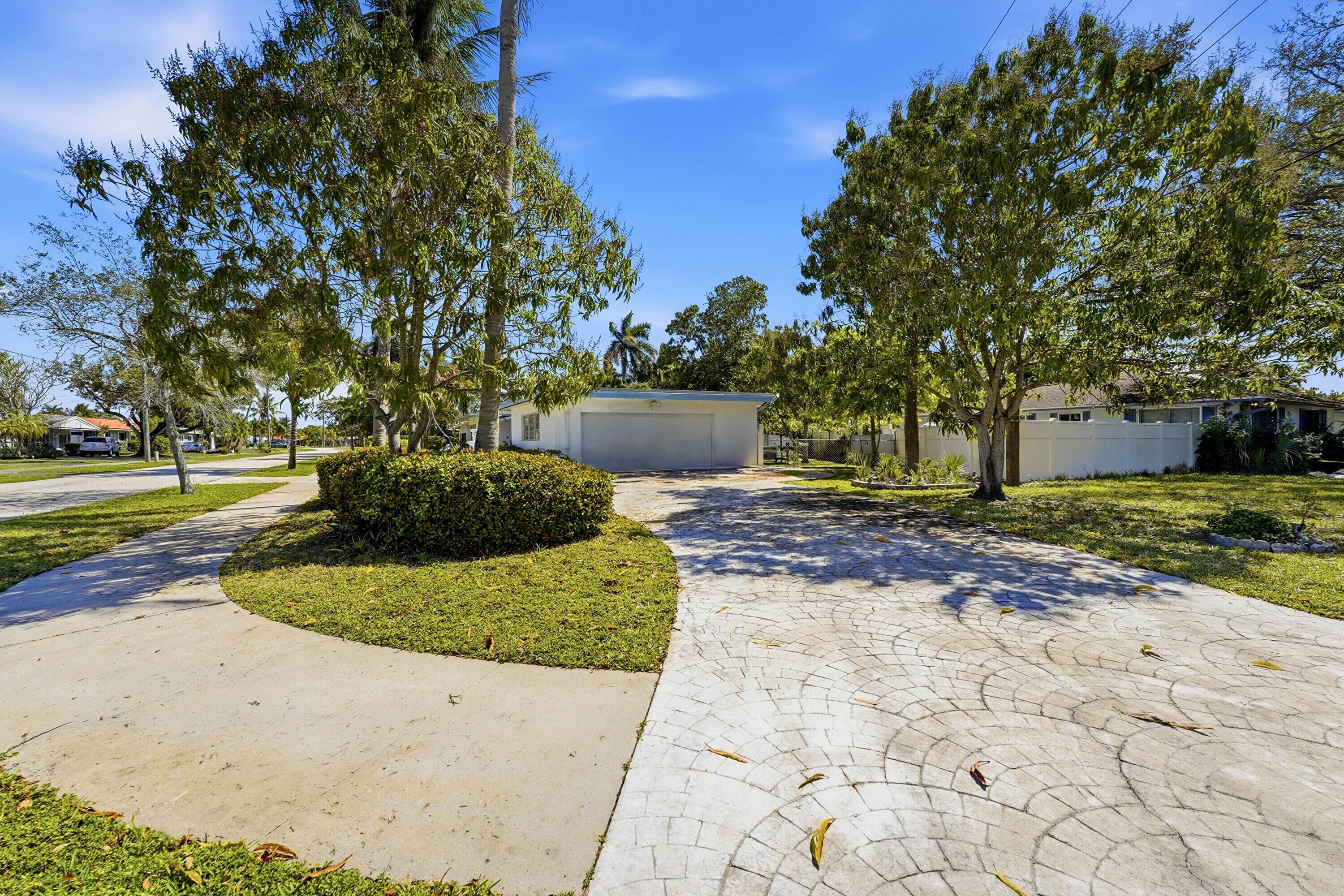 2732 NW 9th Terrace, Wilton Manors, FL 33311 — photo 15 of 29