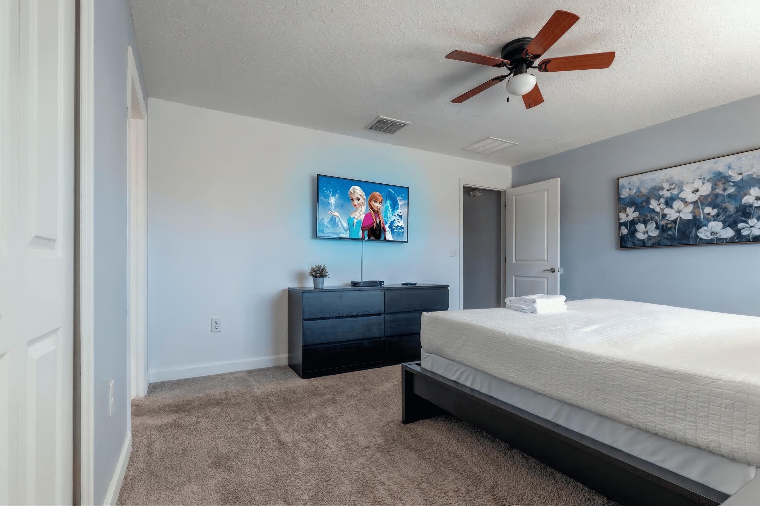 650 Pebble Beach Drive, Davenport, FL 33896 — photo 14 of 50
