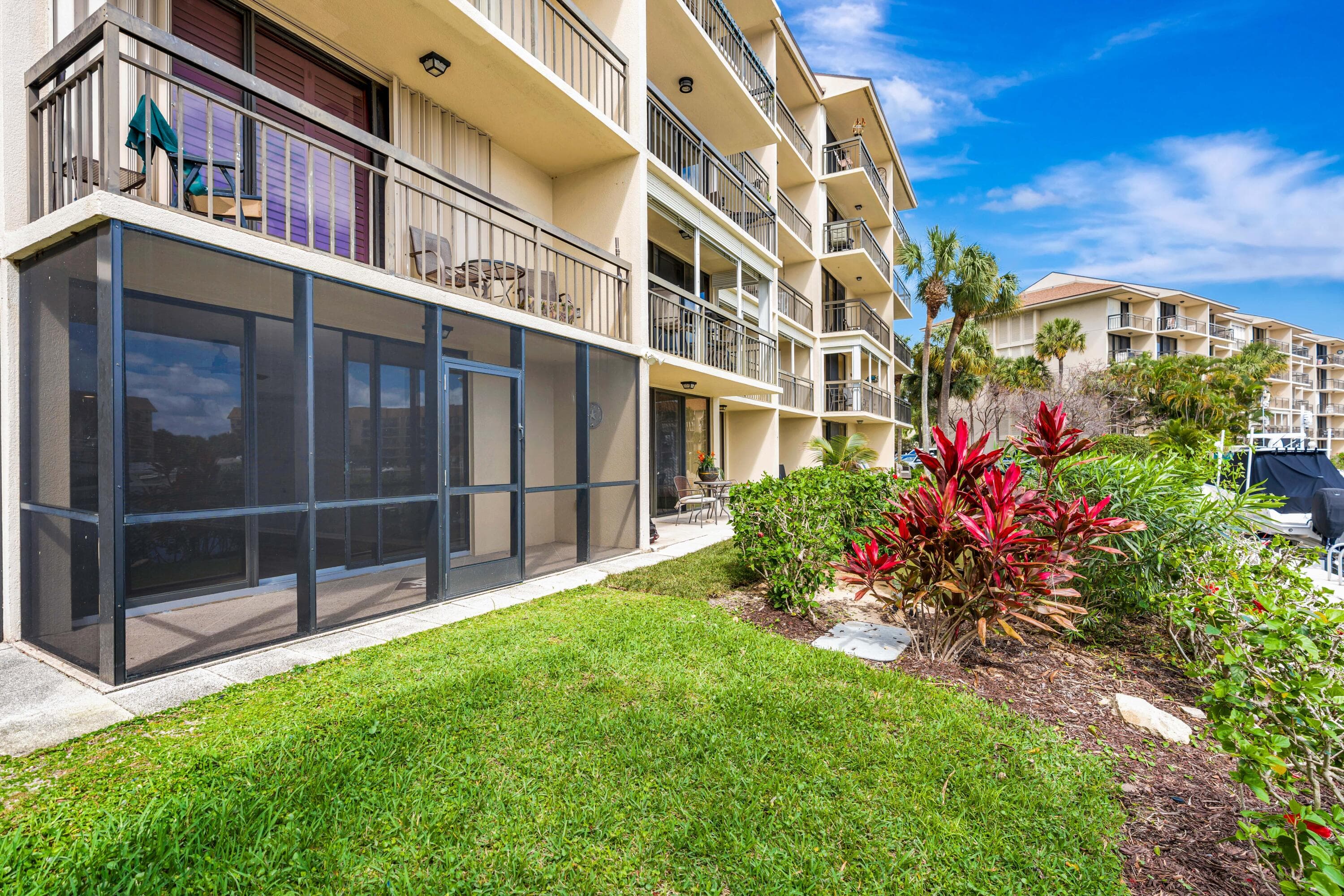 2501 Marina Isle Way 104, Jupiter, FL 33477 — photo 39 of 56