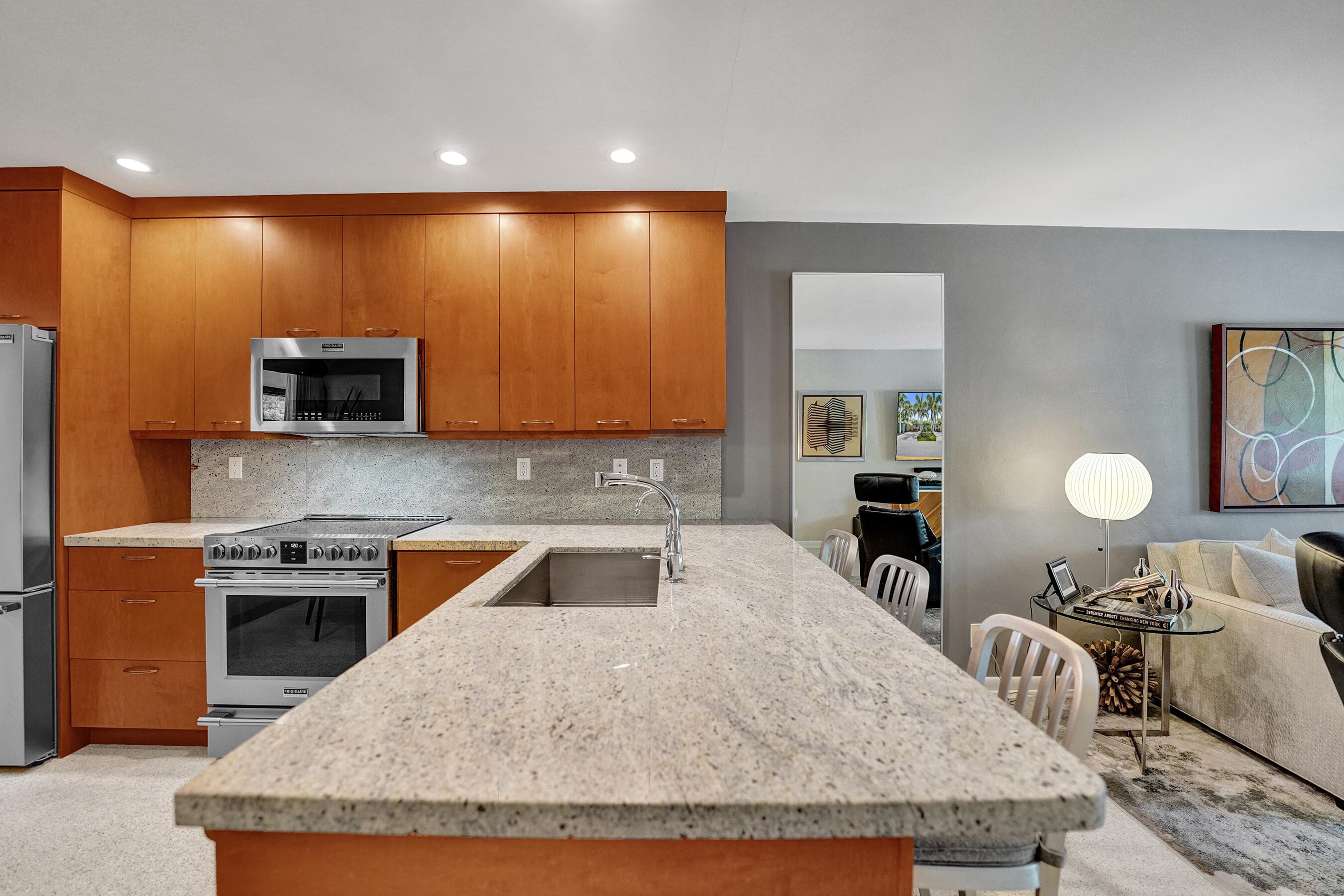 2610 NE 10th Terrace 2608-2610, Wilton Manors, FL 33334 — photo 46 of 80