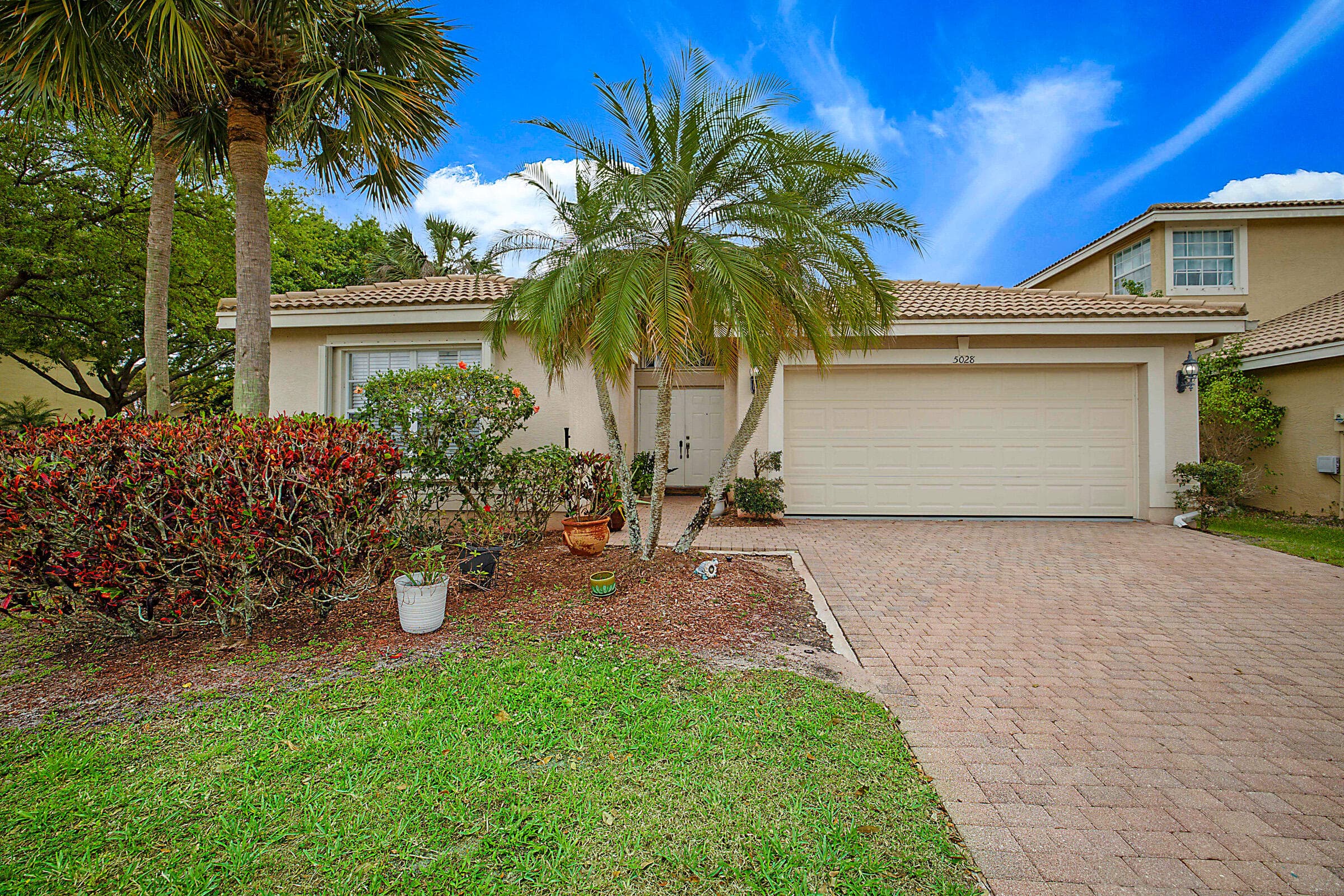 5028 Solar Point Drive, Greenacres, FL 33463 — photo 3 of 33