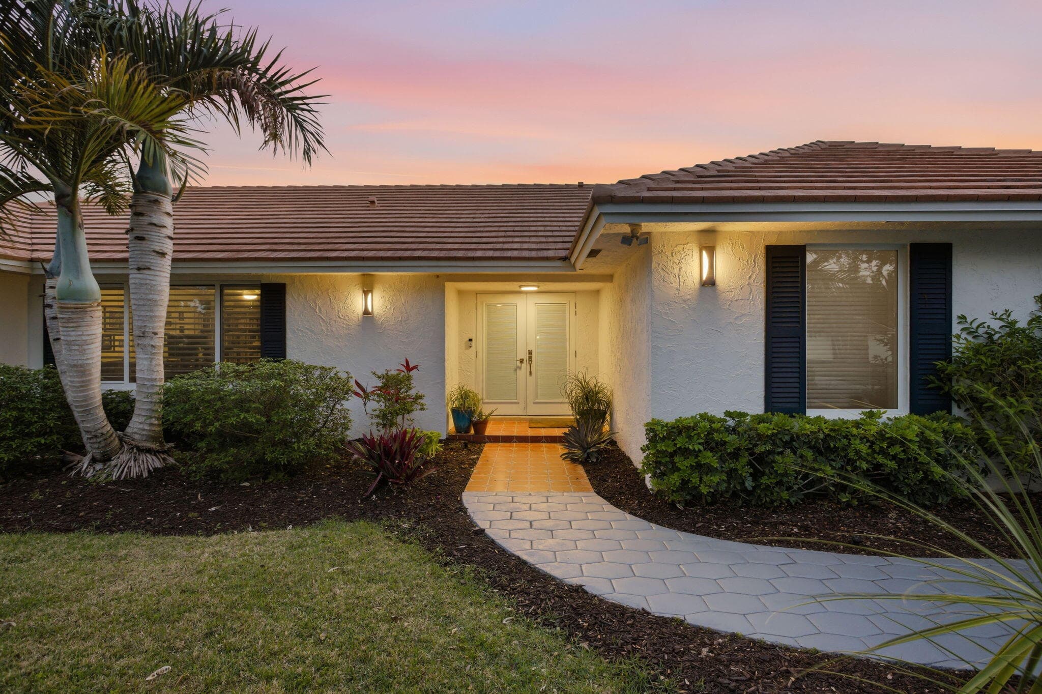 2001 Embassy Drive, West Palm Beach, FL 33401 — photo 50 of 64