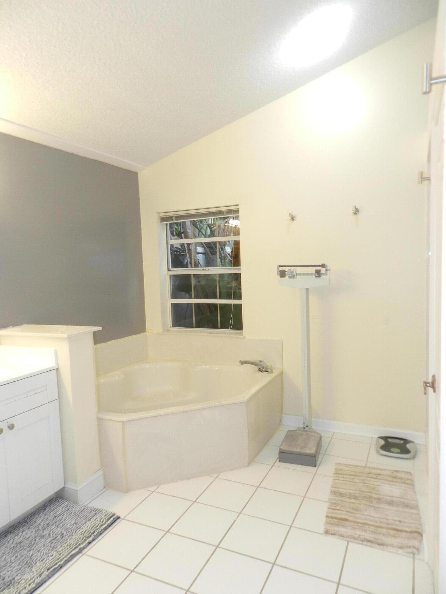 9198 Heathridge Drive, West Palm Beach, FL 33411 — photo 15 of 45