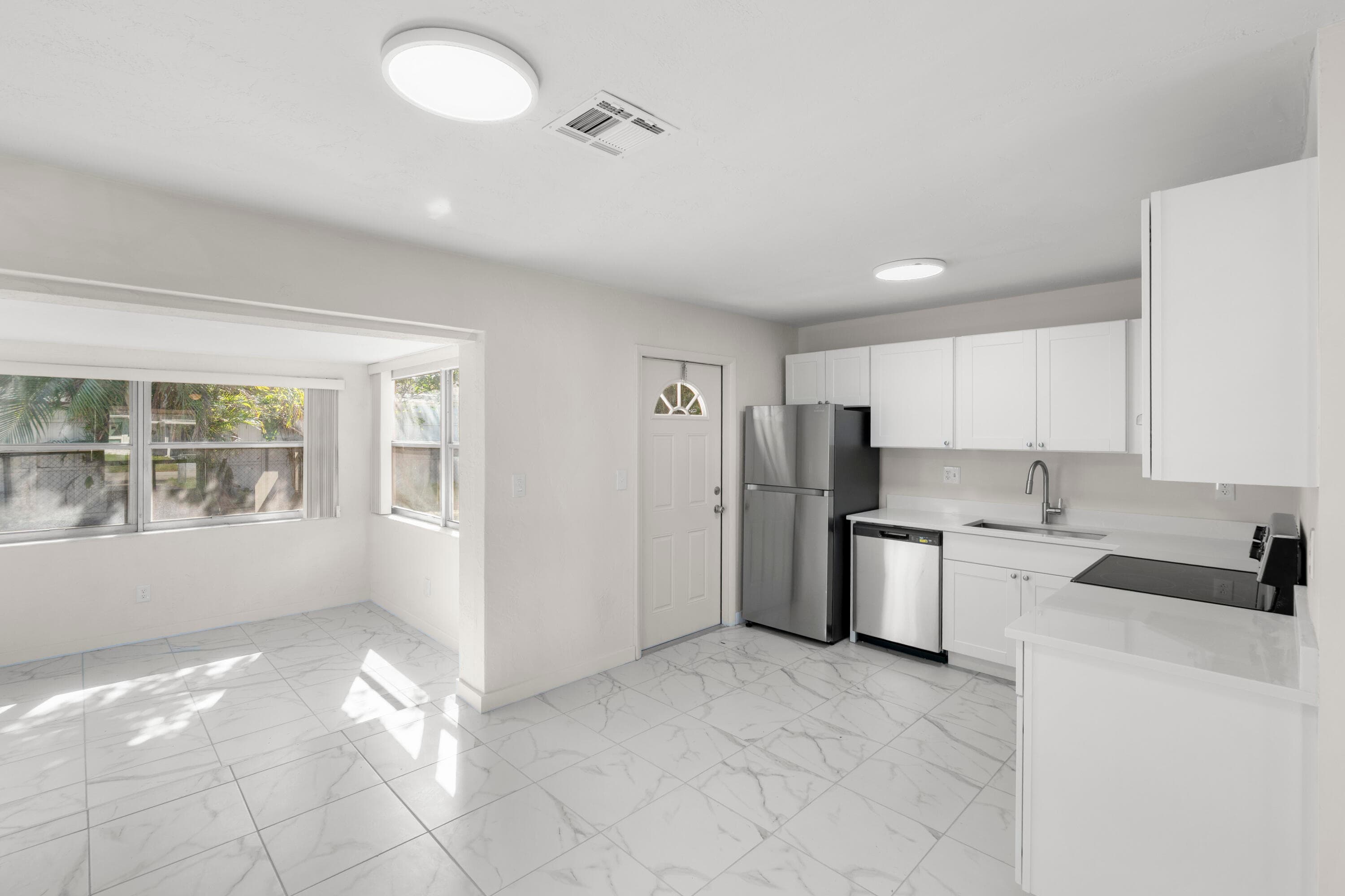 621 N 71st Avenue, Hollywood, FL 33024 — photo 13 of 26