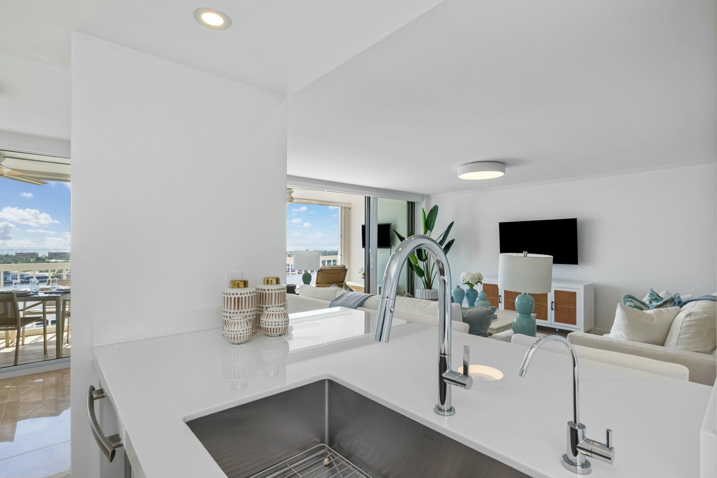 400 N Flagler Drive 2004, West Palm Beach, FL 33401 — photo 16 of 49