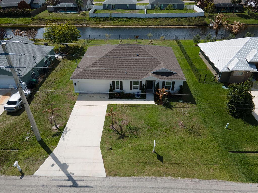 138 SW Carter Avenue, Port St. Lucie, FL 34983 — photo 15 of 85