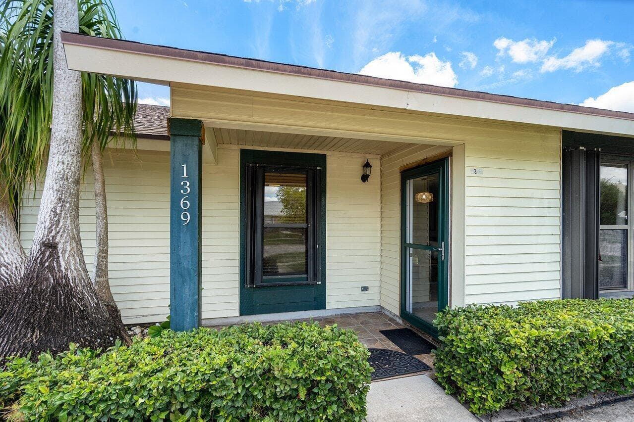 1369 Riverside Circle, Wellington, FL 33414 — photo 12 of 47