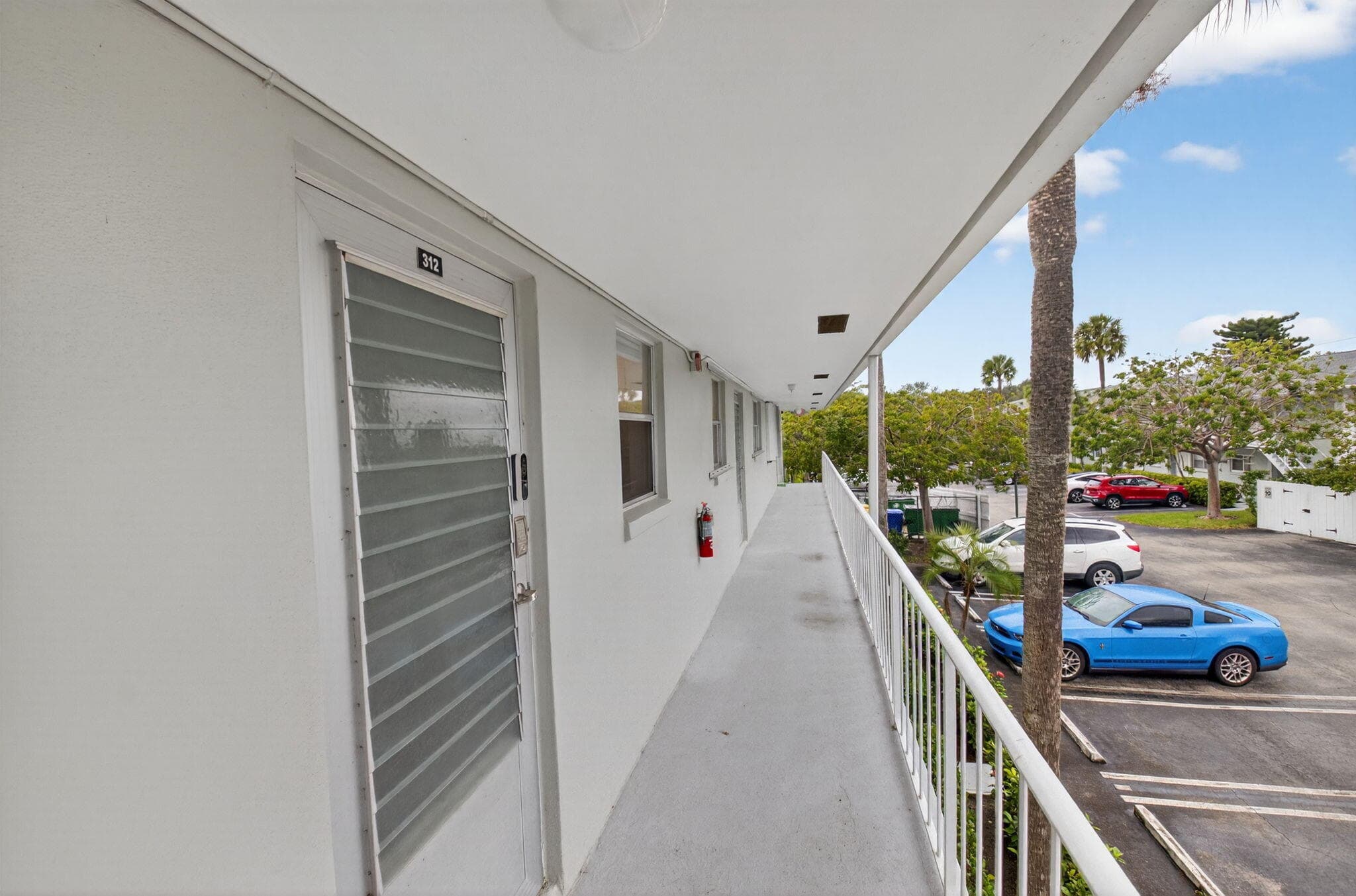 2340 SW 22nd Avenue 312, Delray Beach, FL 33445 — photo 4 of 46