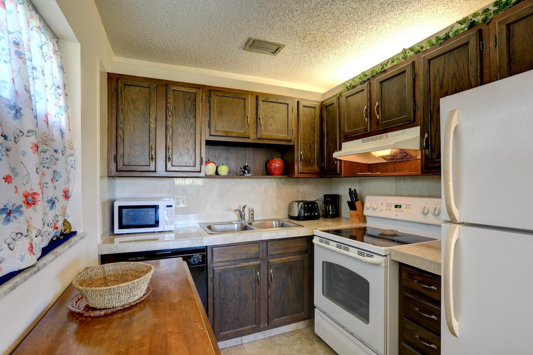85 Crooked Tree Lane 103, Vero Beach, FL 32962 — photo 6 of 36