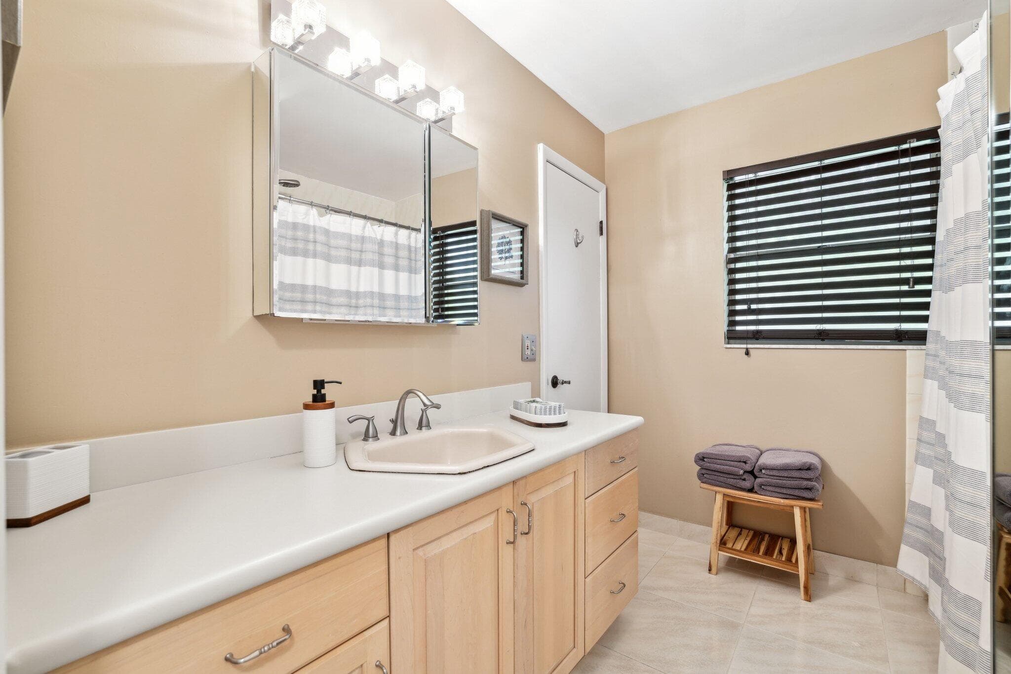910 Banyan Drive, Delray Beach, FL 33483 — photo 42 of 53