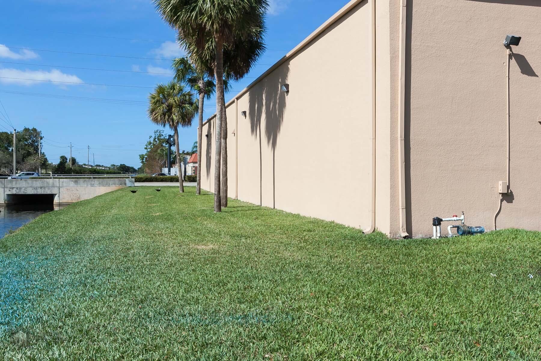 2050 N University Drive, Sunrise, FL — photo 13 of 14