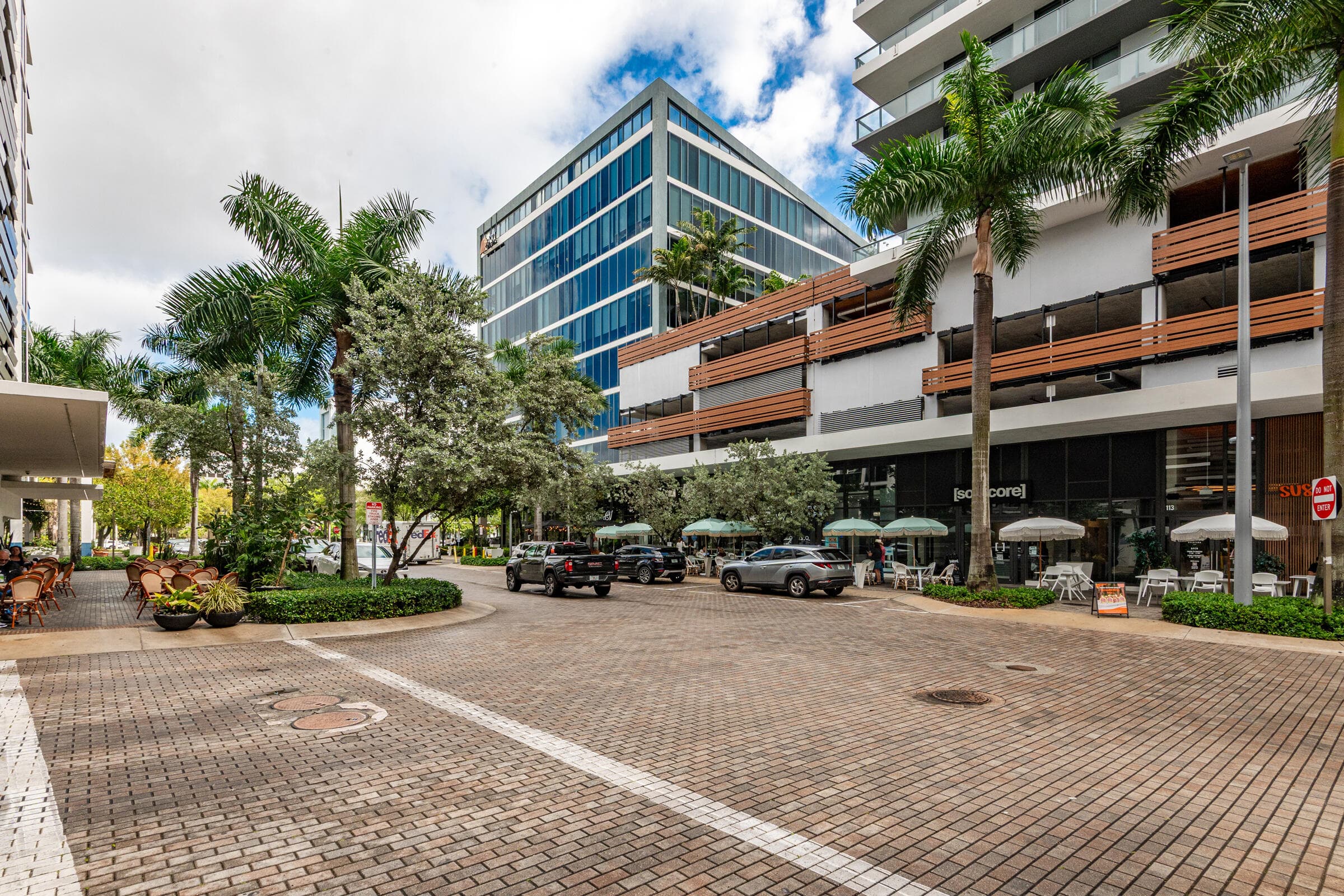 2960 NE 207th Street 708, Aventura, FL 33180 — photo 1 of 33