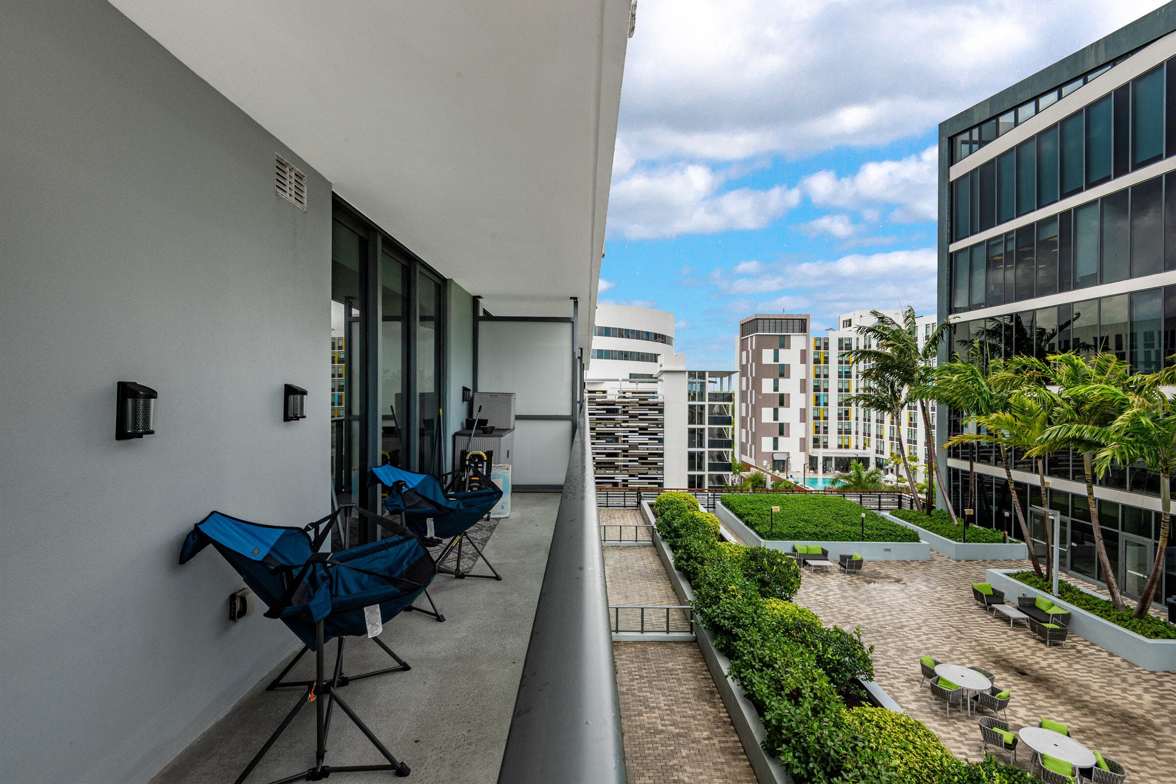 2960 NE 207th Street 708, Aventura, FL 33180 — photo 5 of 33