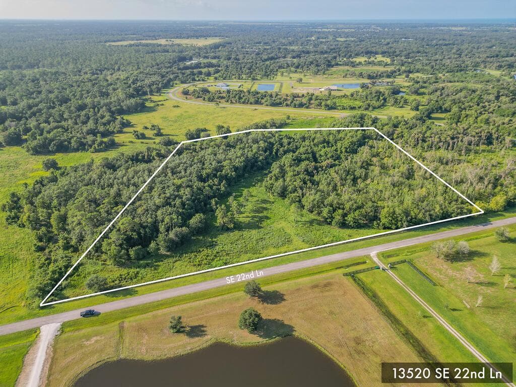 13520 SE 22nd Lane, Okeechobee, FL 34974 — photo 1 of 9