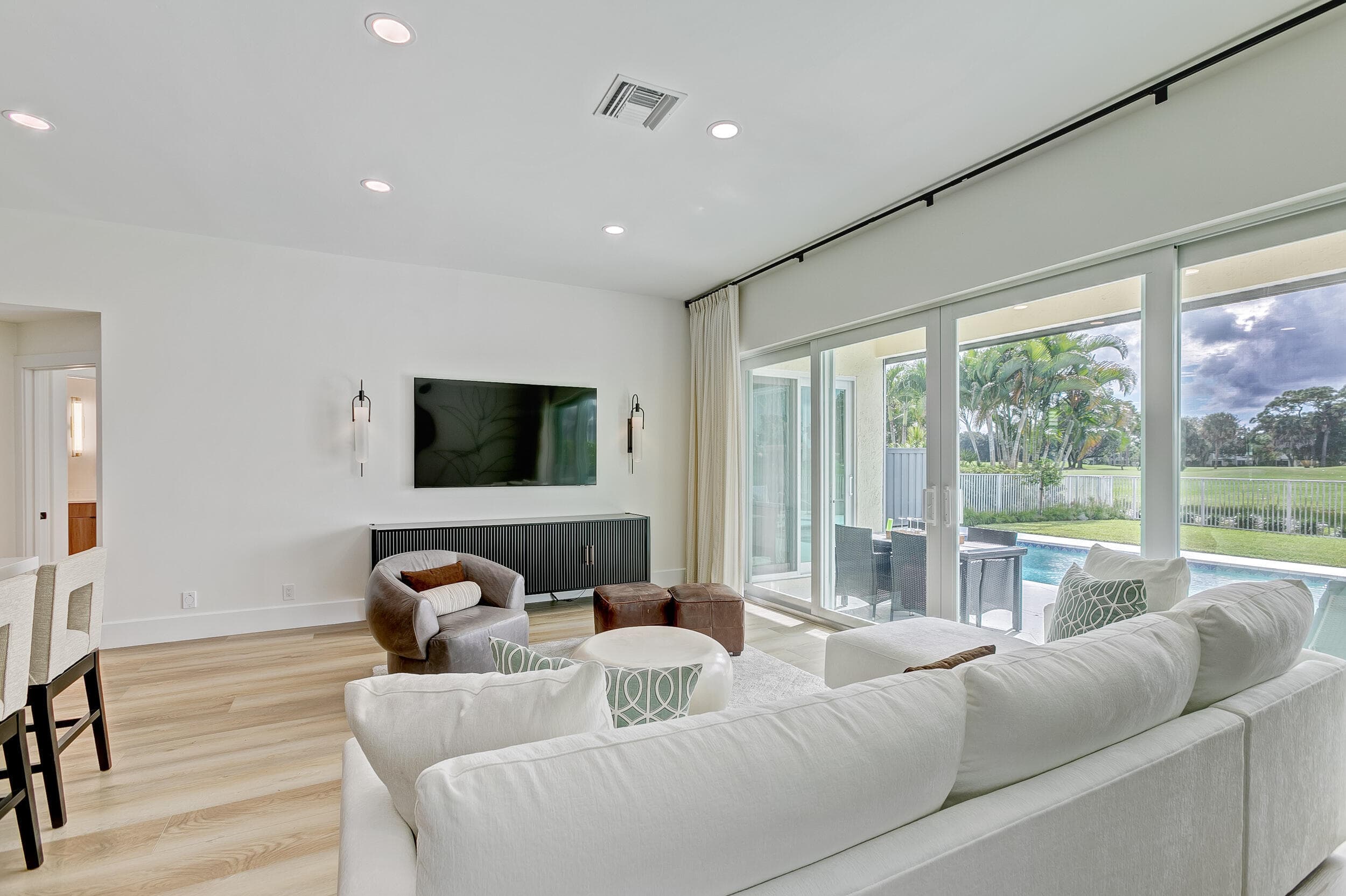 605 Masters Way, Palm Beach Gardens, FL 33418 — photo 16 of 81