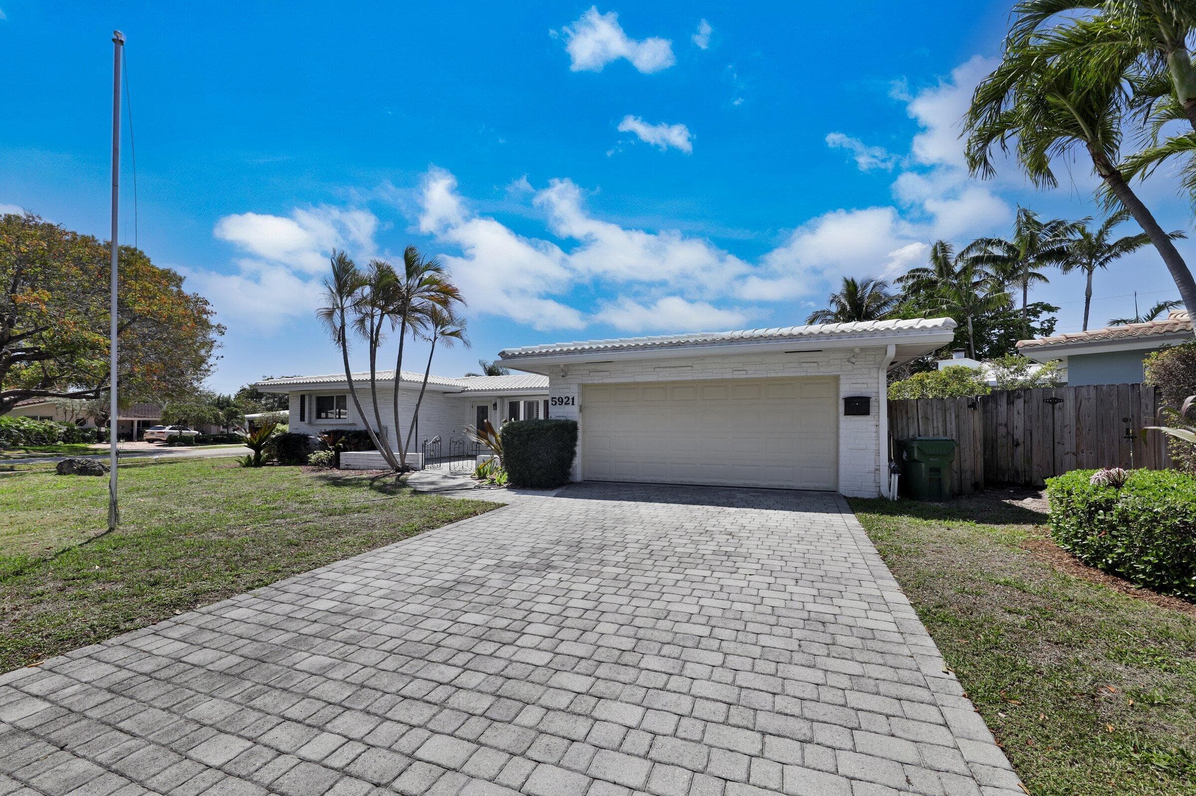 5921 NE 21st Circle Ne, Fort Lauderdale, FL 33308 — photo 11 of 28