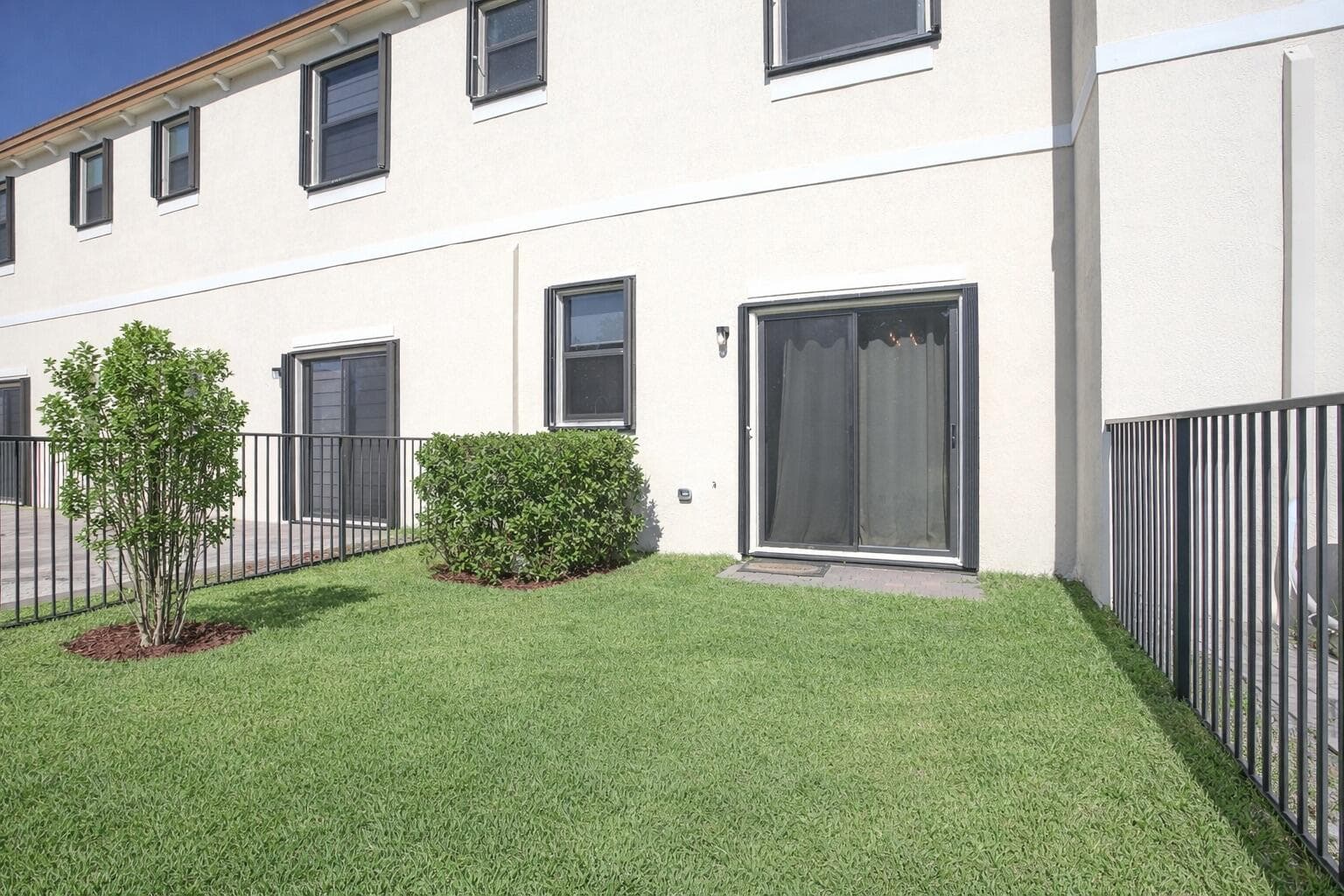 4733 Santa Cruz Way, Davie, FL 33314 — photo 19 of 33