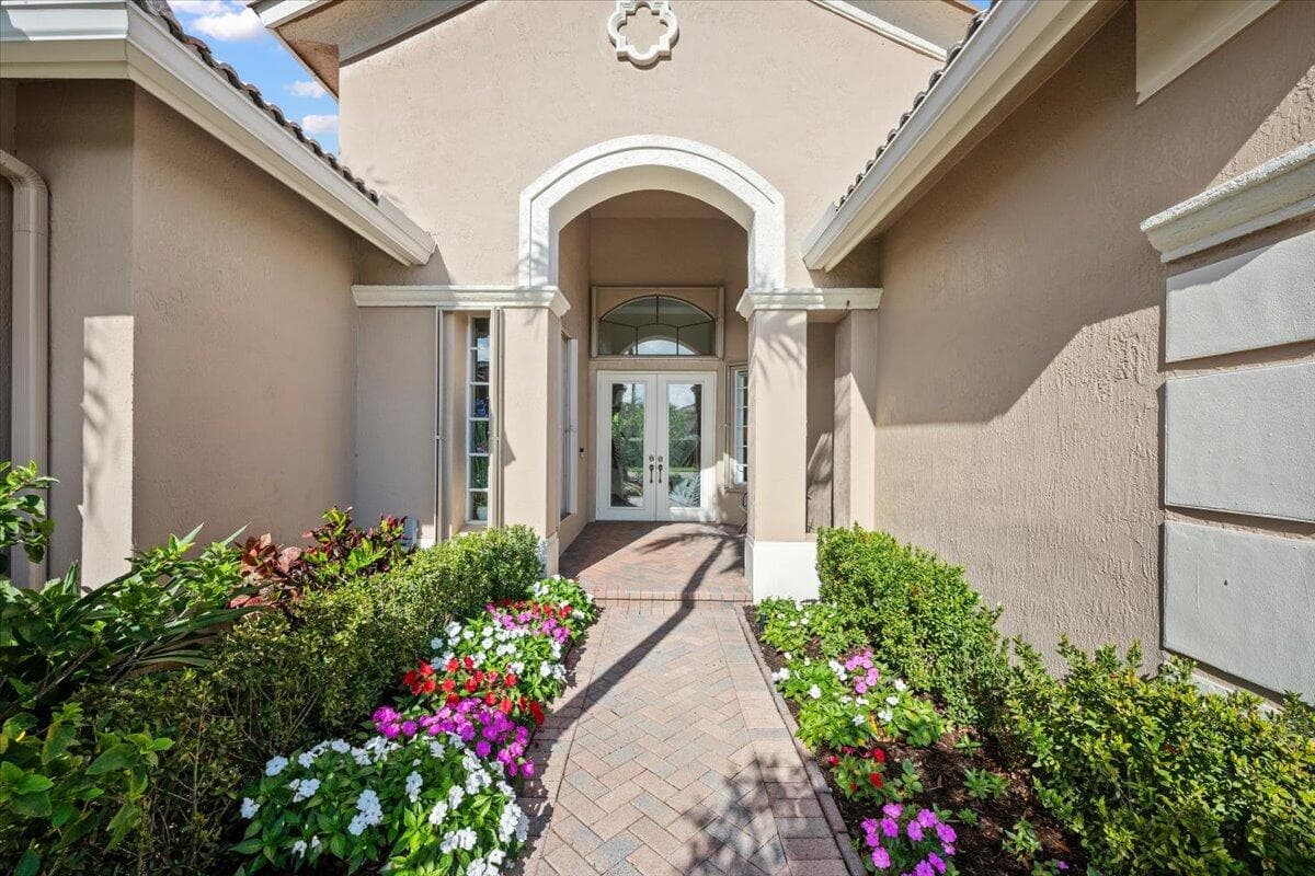 4241 Wellington Shores Drive, Wellington, FL 33449 — photo 3 of 63