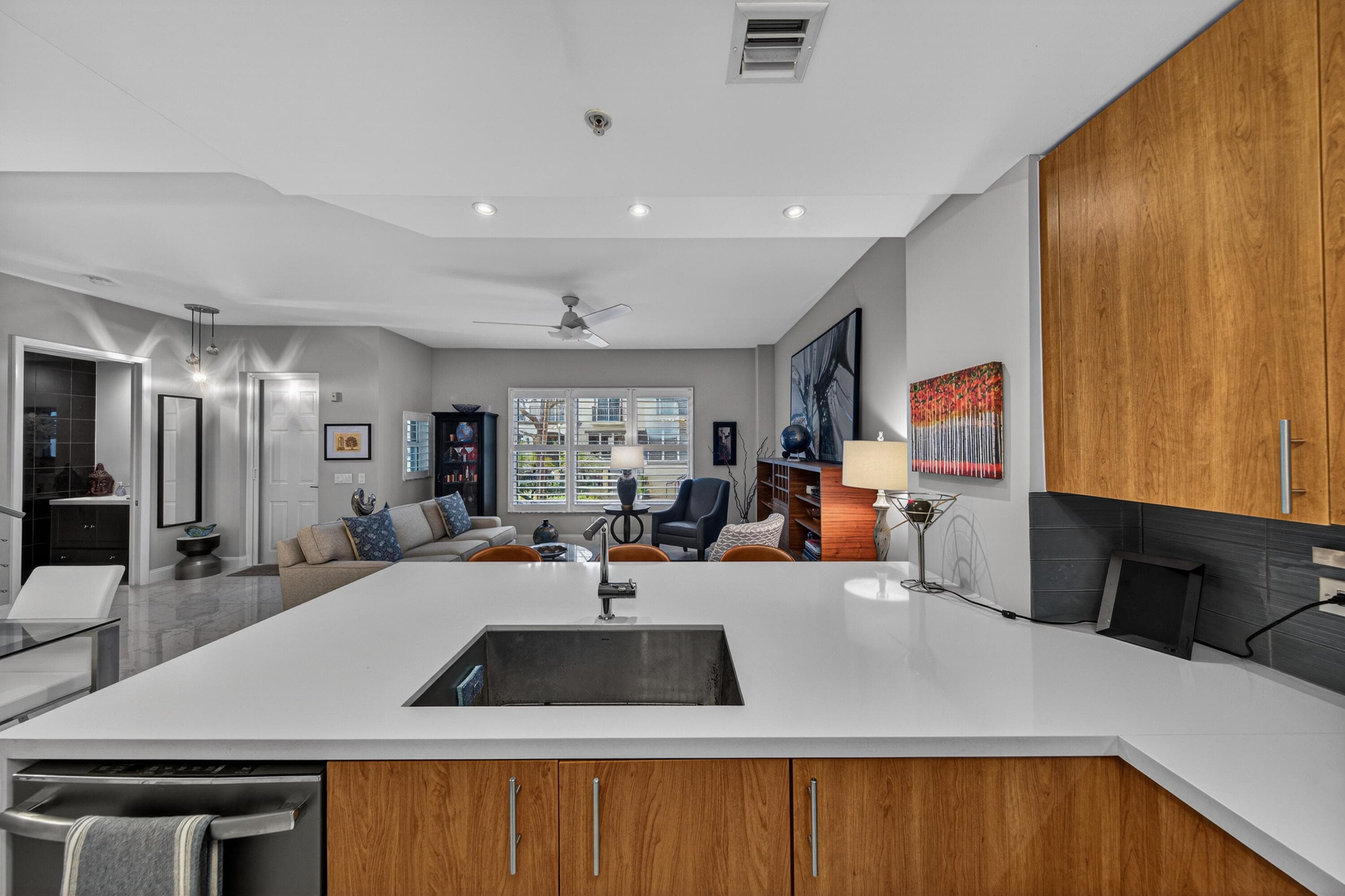 2609 NE 14th Avenue 113, Wilton Manors, FL 33334 — photo 12 of 70