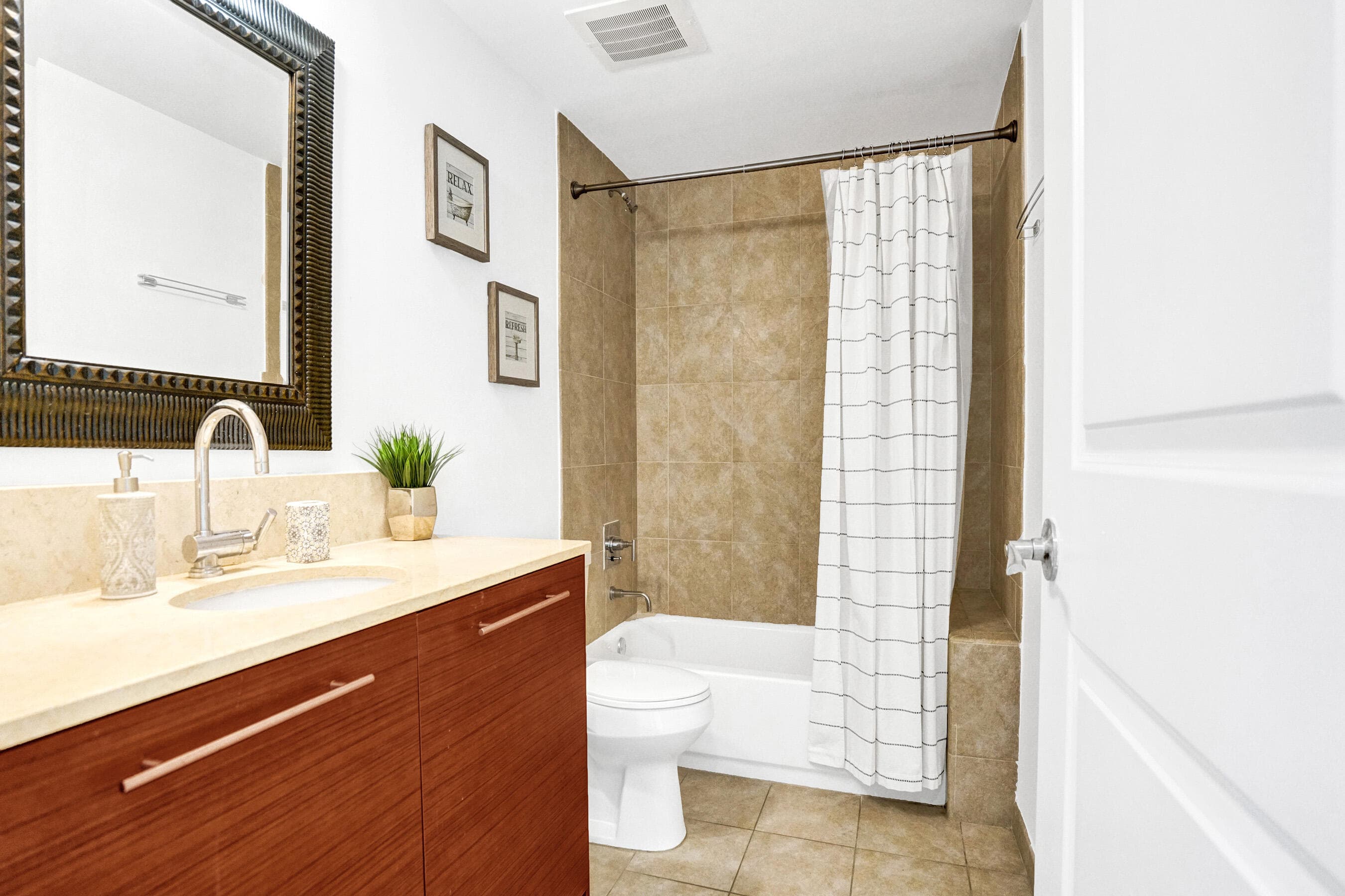 2641 N Flamingo Road 2105n, Sunrise, FL 33323 — photo 34 of 60