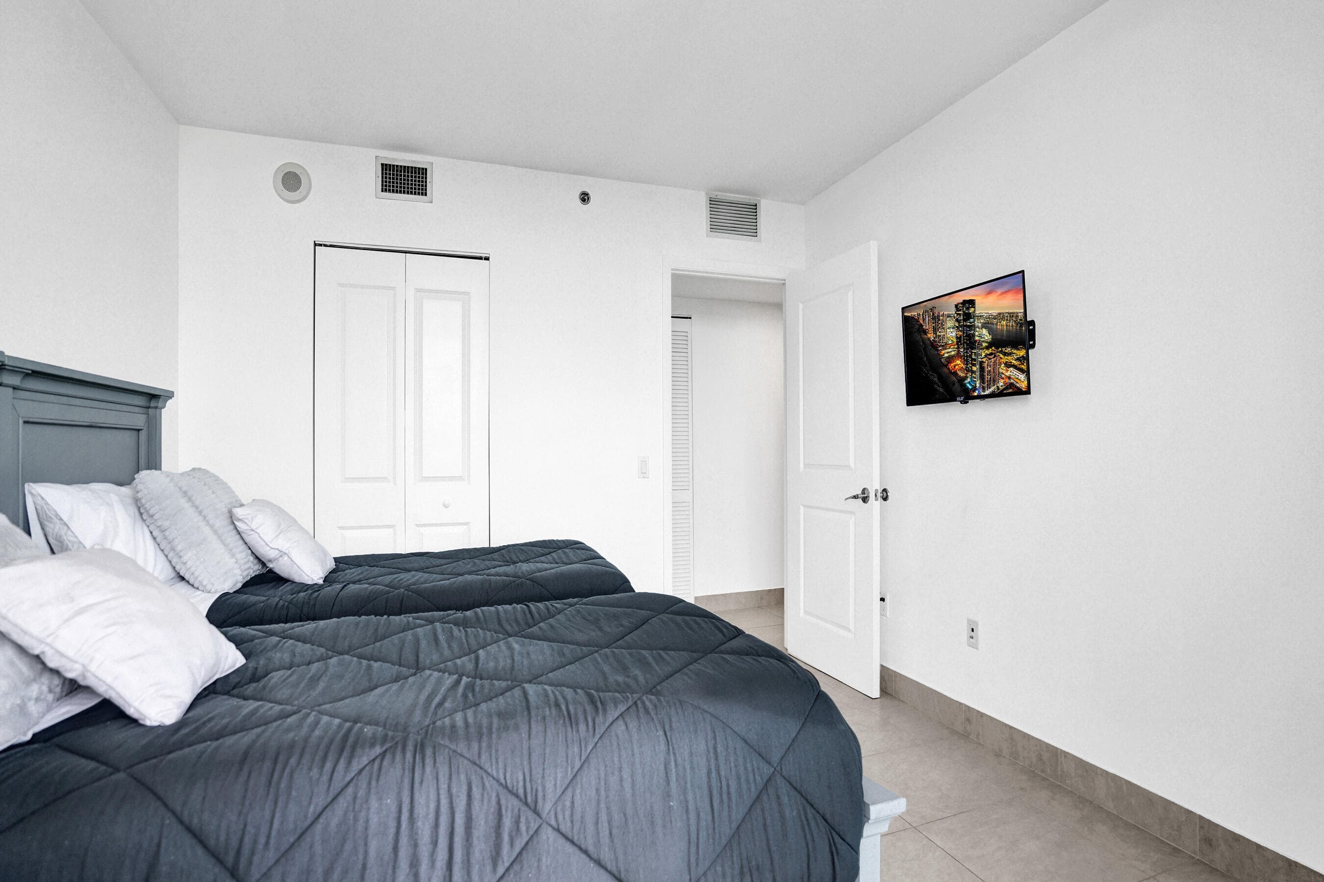 2641 N Flamingo Road 2105n, Sunrise, FL 33323 — photo 38 of 60