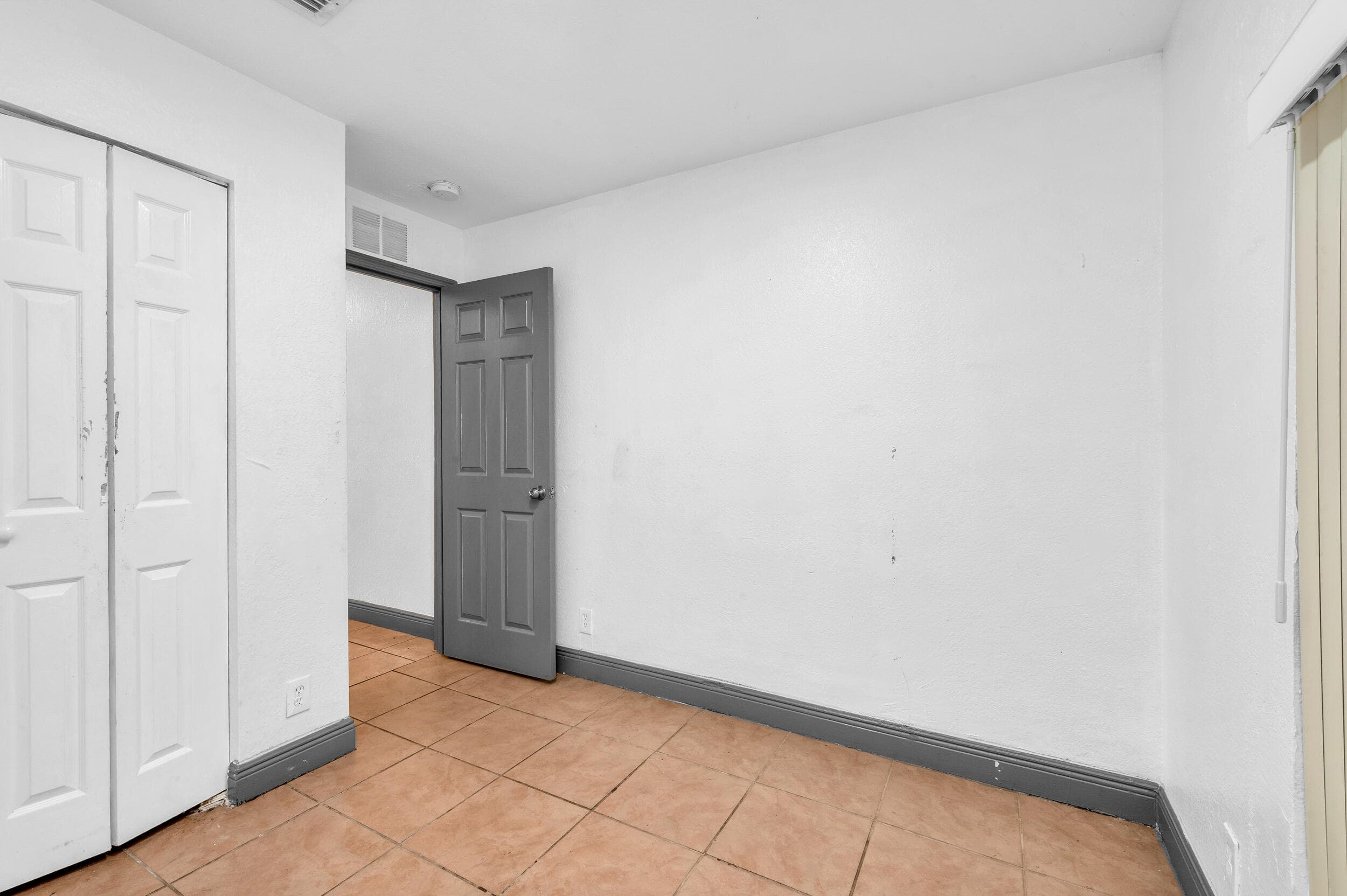 124 SW 10th Avenue, Boynton Beach, FL 33435 — photo 9 of 19