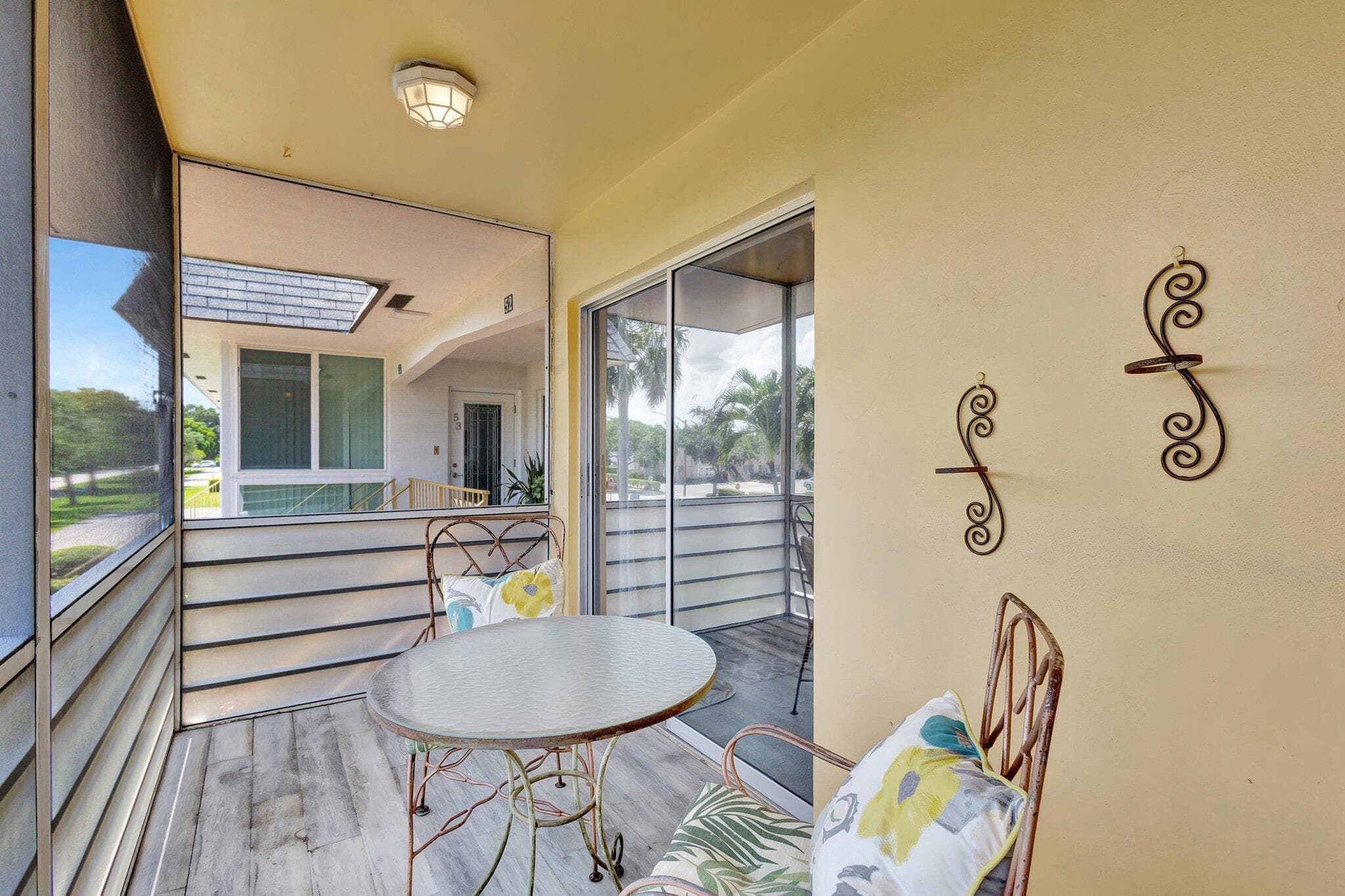 52 Plymouth F, West Palm Beach, FL 33417 — photo 5 of 37