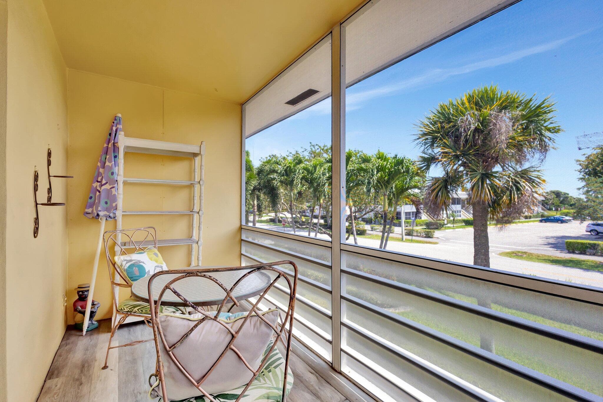 52 Plymouth F, West Palm Beach, FL 33417 — photo 6 of 37