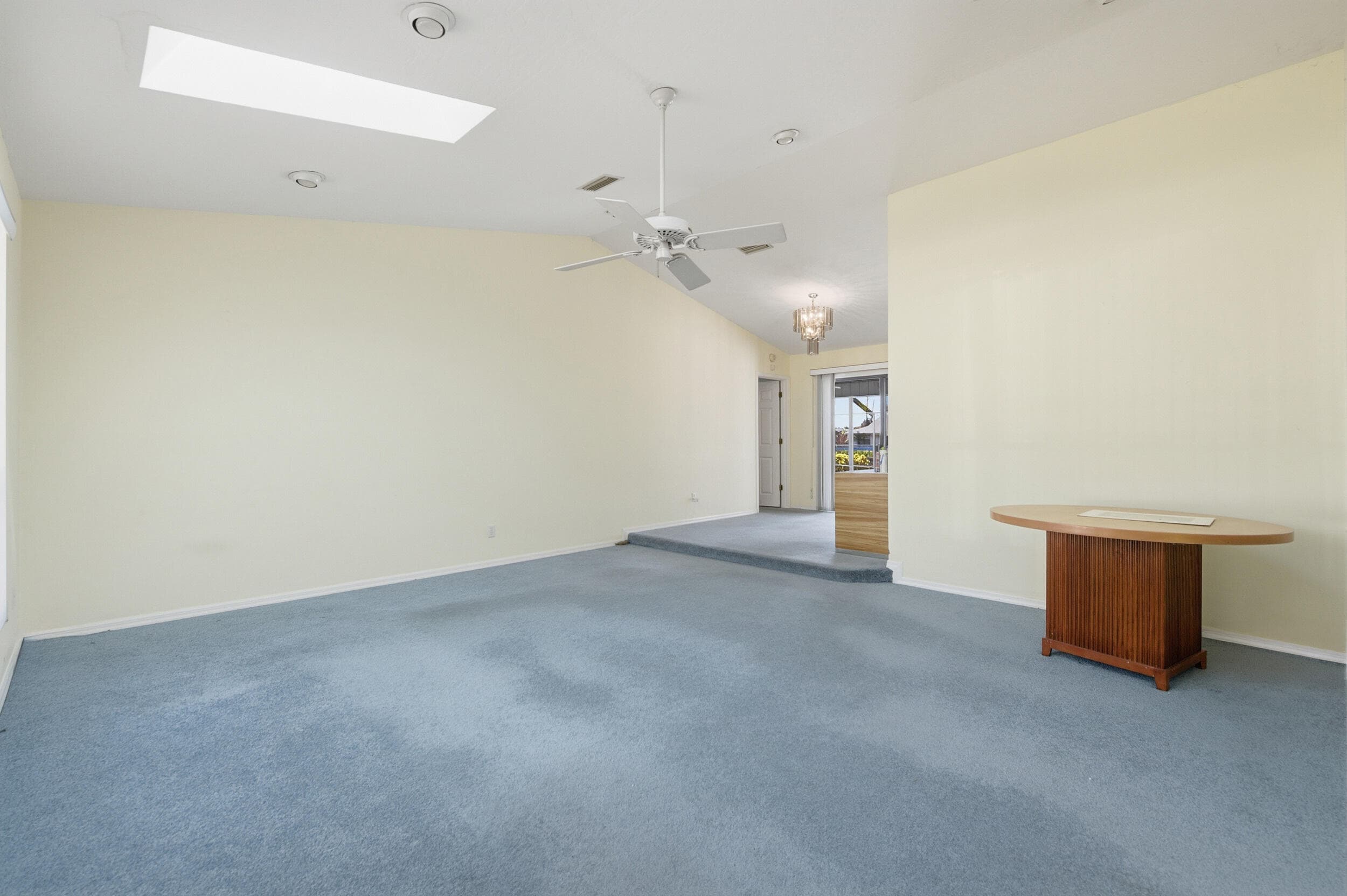 433 SE 12th St Street SE, Vero Beach, FL 32962 — photo 13 of 39