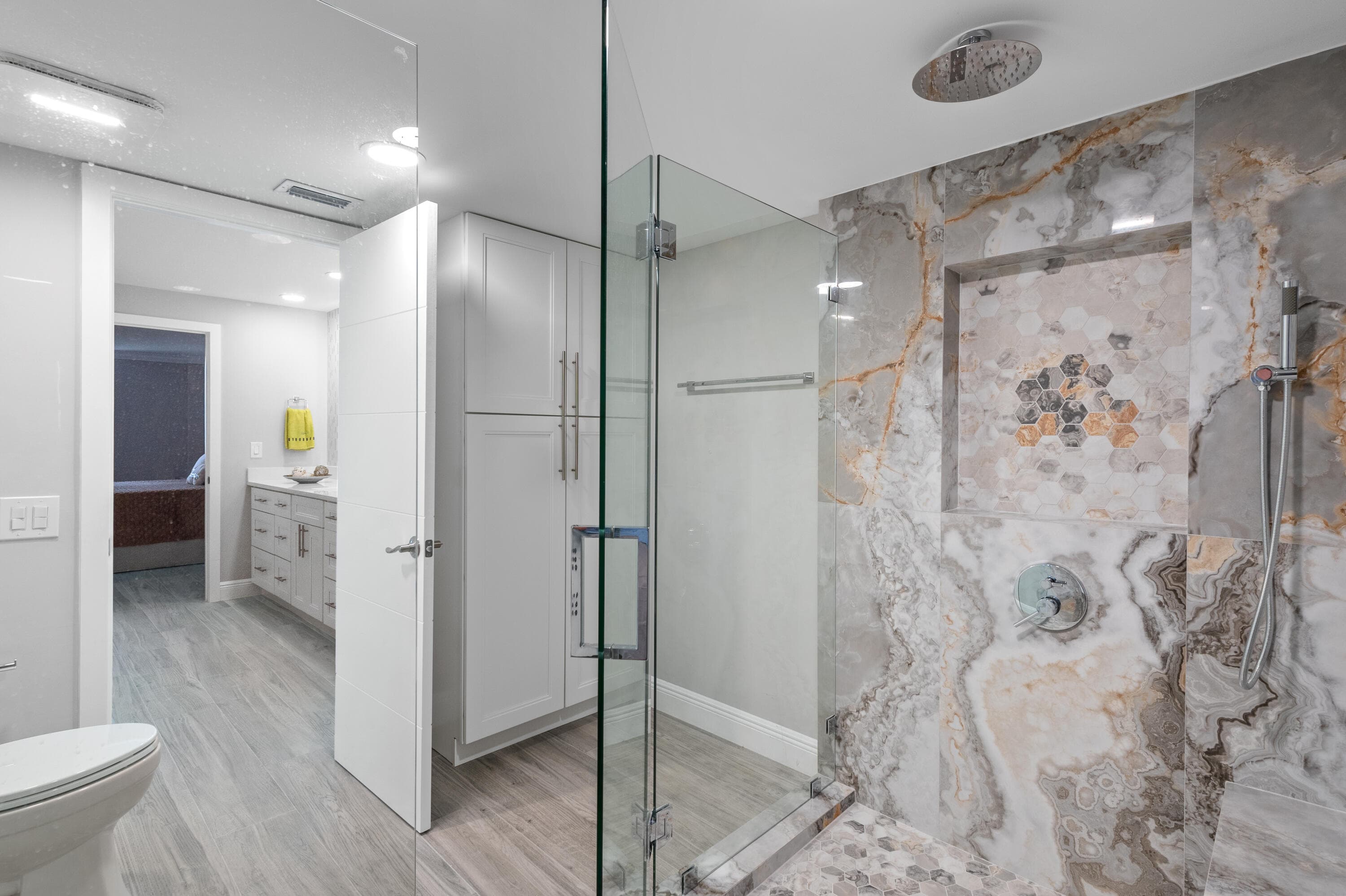 777 NE Bayshore Drive 705, Fort Lauderdale, FL 33304 — photo 9 of 39