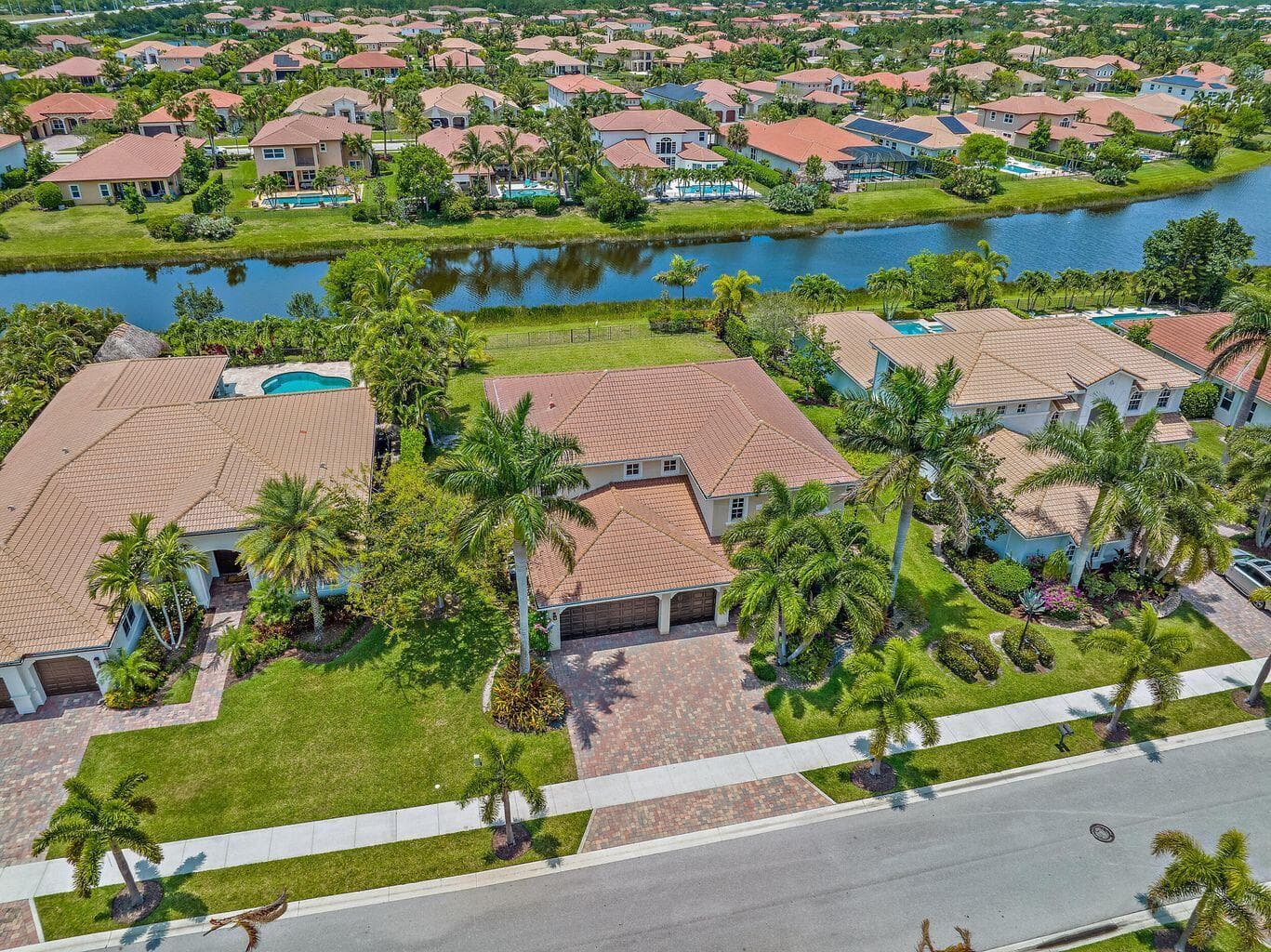 133 Casa Circle, Jupiter, FL 33458 — photo 35 of 39