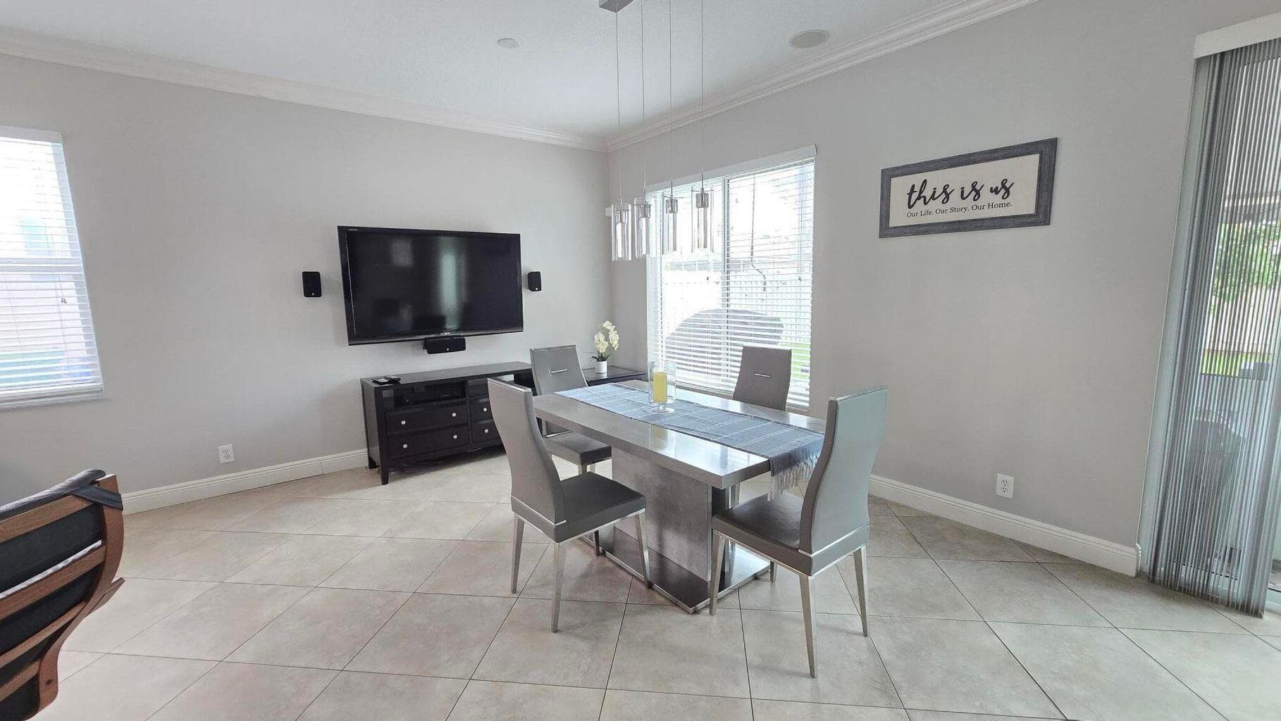 6878 NW 33rd Street, Margate, FL 33063 — photo 4 of 32