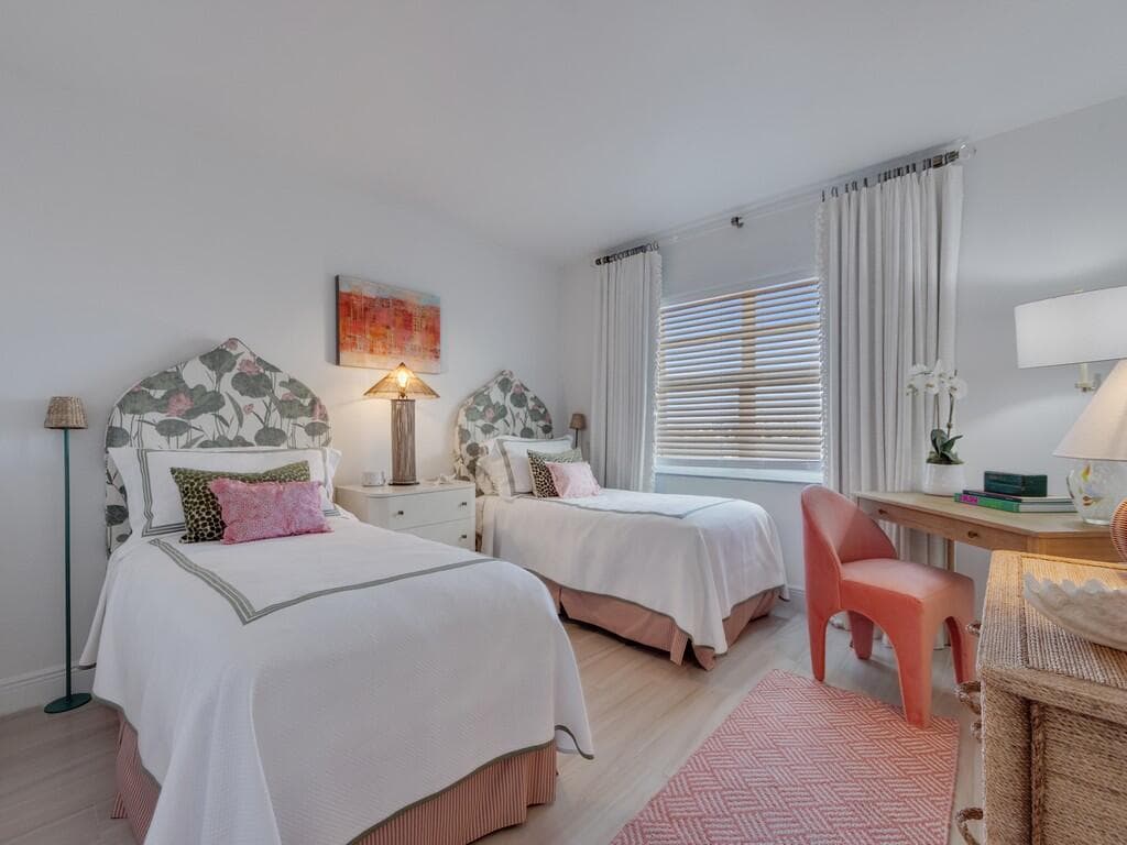 4049 Ocean Drive 402, Vero Beach, FL 32963 — photo 18 of 40