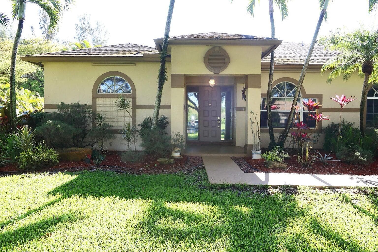 5330 SW 199 Avenue, Pembroke Pines, FL 33332 — photo 6 of 85