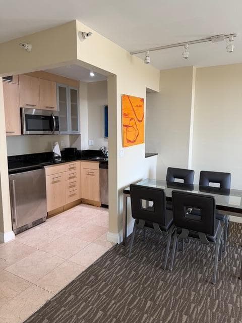 2670 E Sunrise Boulevard 703, Fort Lauderdale, FL 33304 — photo 23 of 35