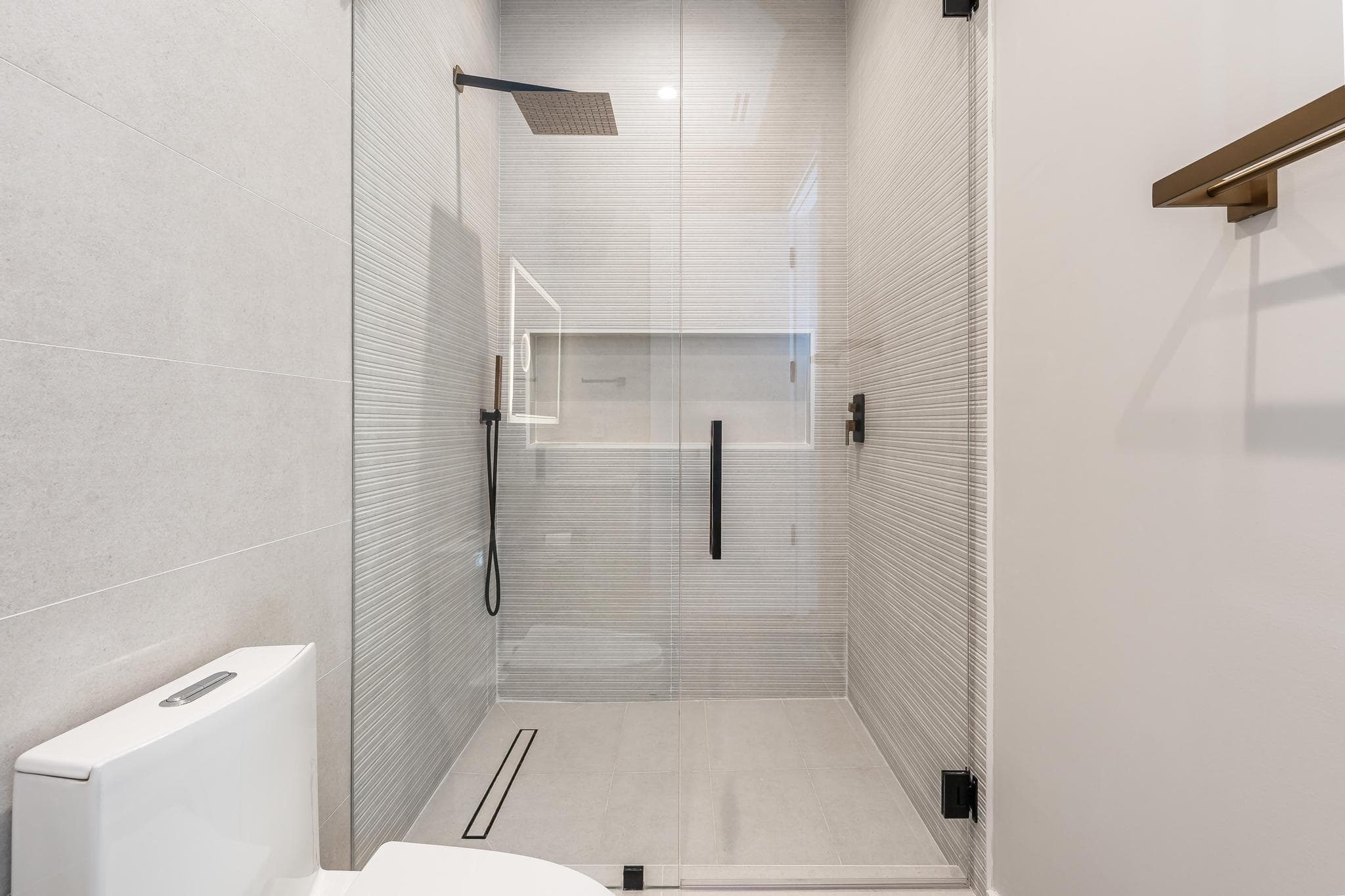 919 NE 17th Terrace A, Fort Lauderdale, FL 33304 — photo 29 of 45